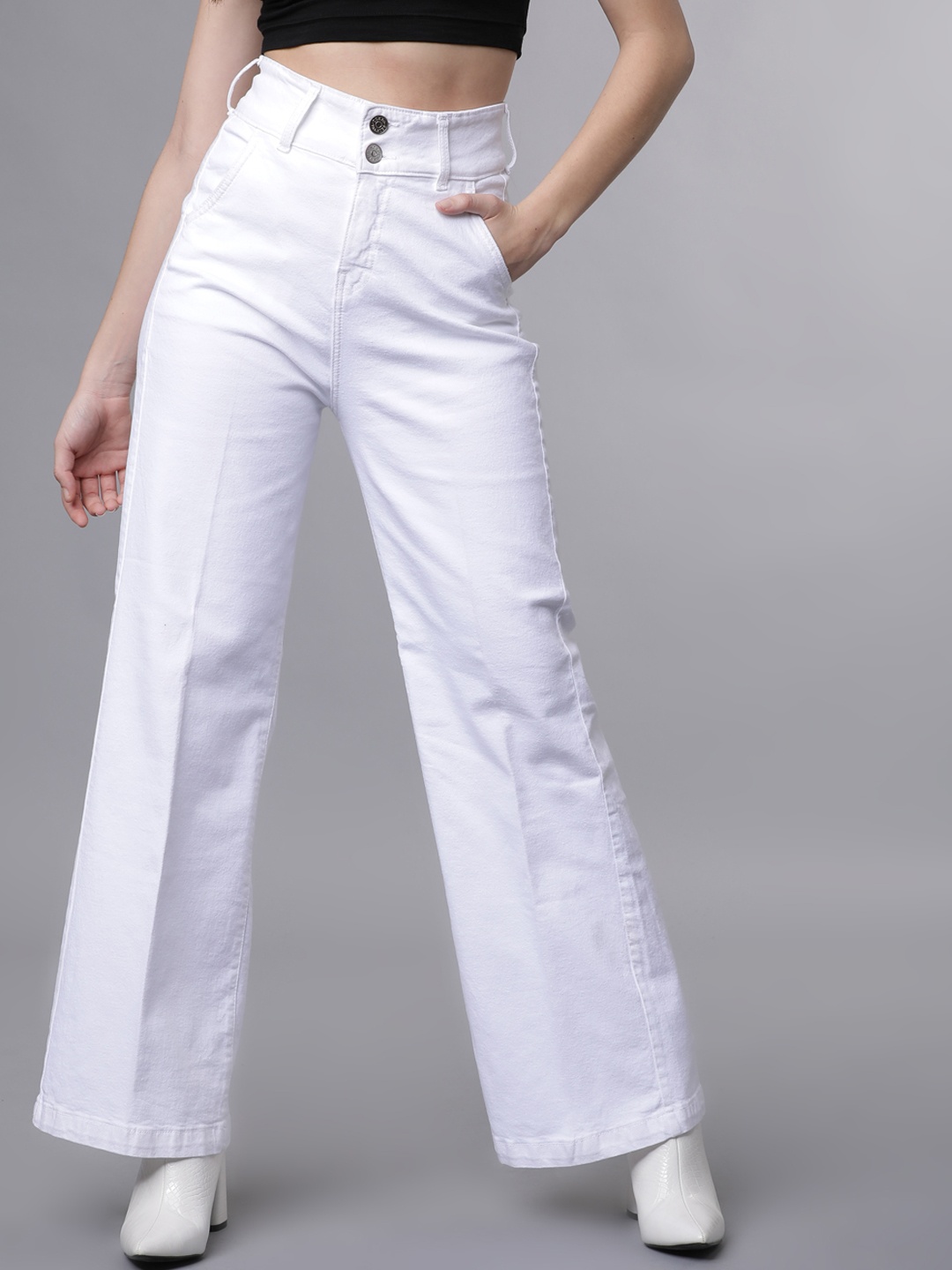 

Tokyo Talkies Women White Regular Fit Mid-Rise Clean Look Stretchable Jeans