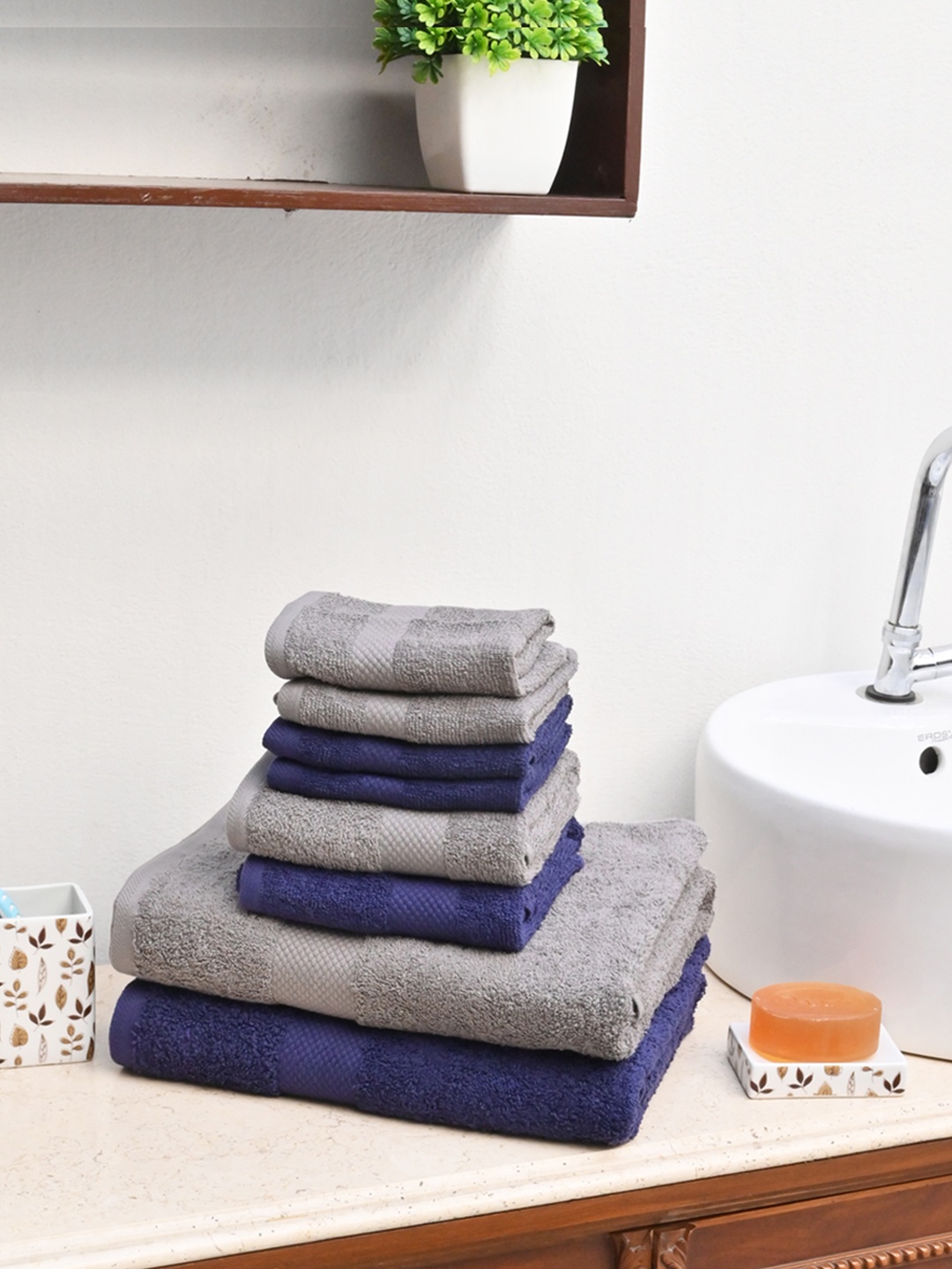 

Avira Home Unisex Pack of 8 Solid Value 500 GSM Towel Set, Navy blue