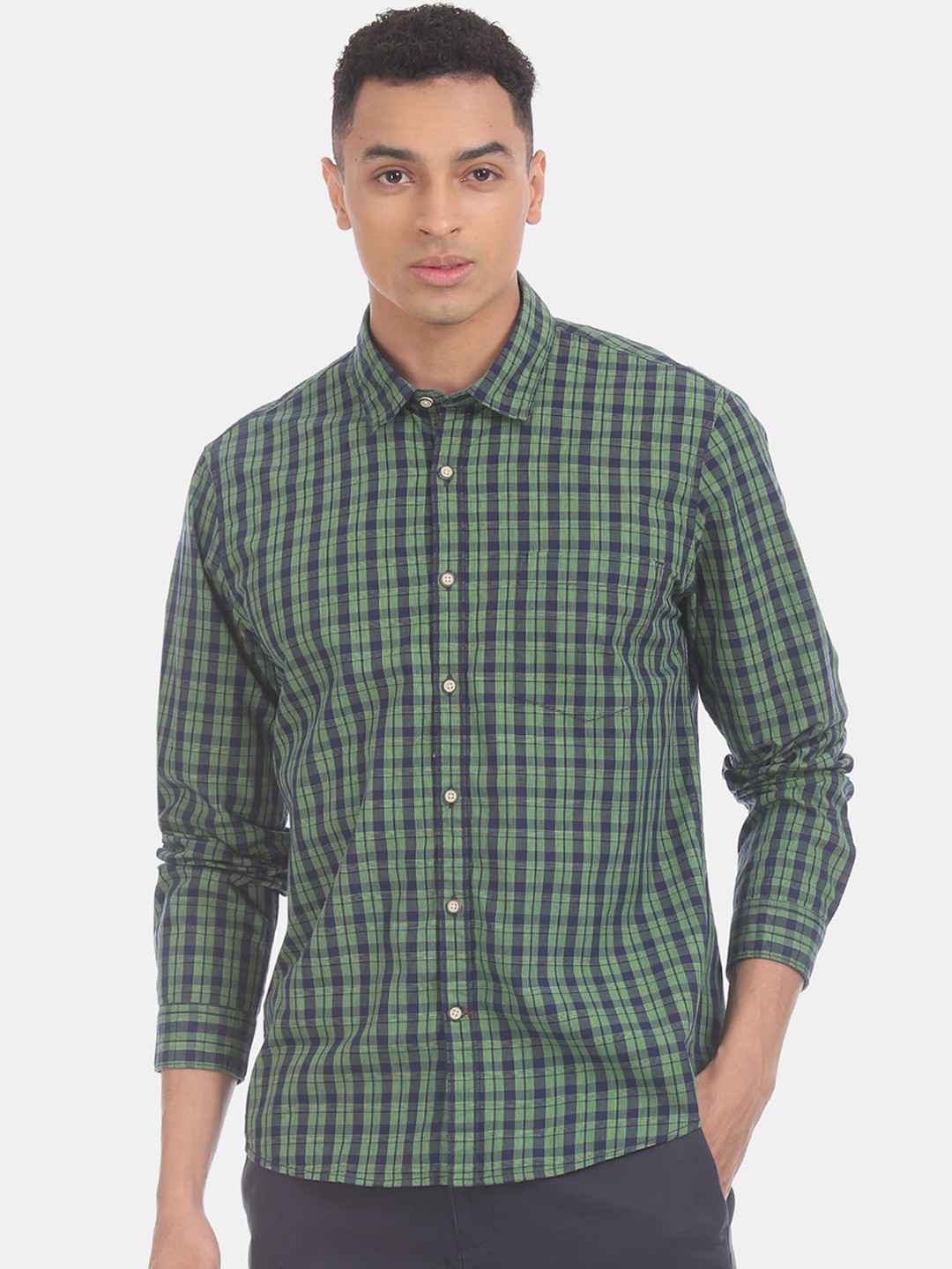 

Ruggers Men Green & Navy Blue Regular Fit Checked Casual Shirt