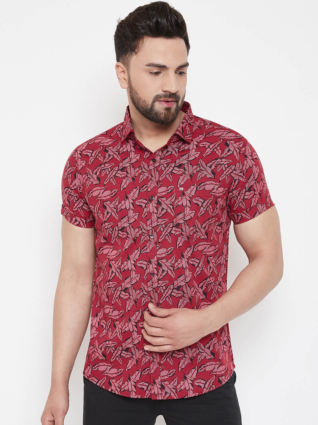 

Canary London Men Red & White Slim Fit Printed Casual Shirt