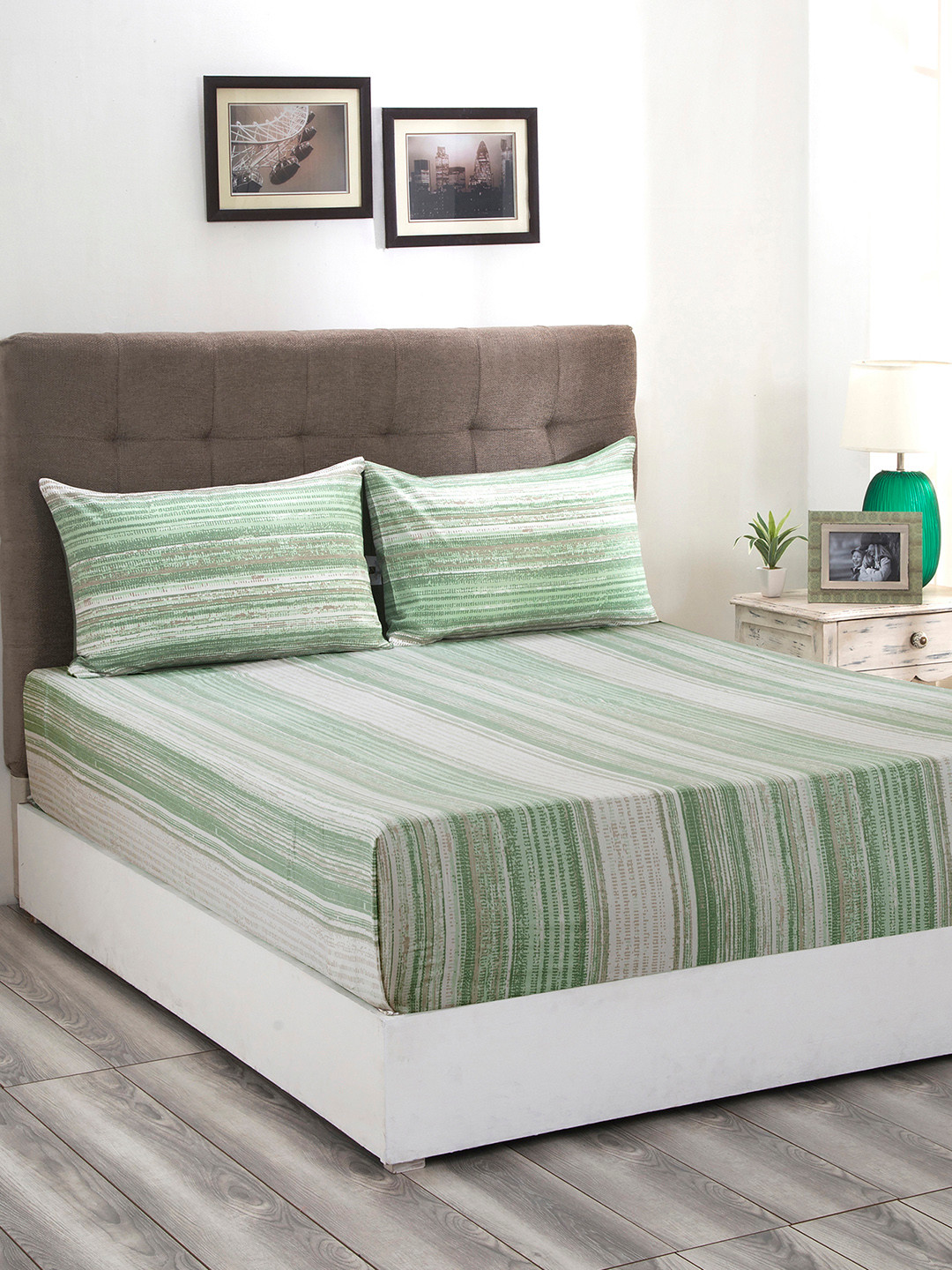 

MASPAR Green & Grey Striped 210 TC Cotton 1 Queen Bedsheet with 2 Pillow Covers
