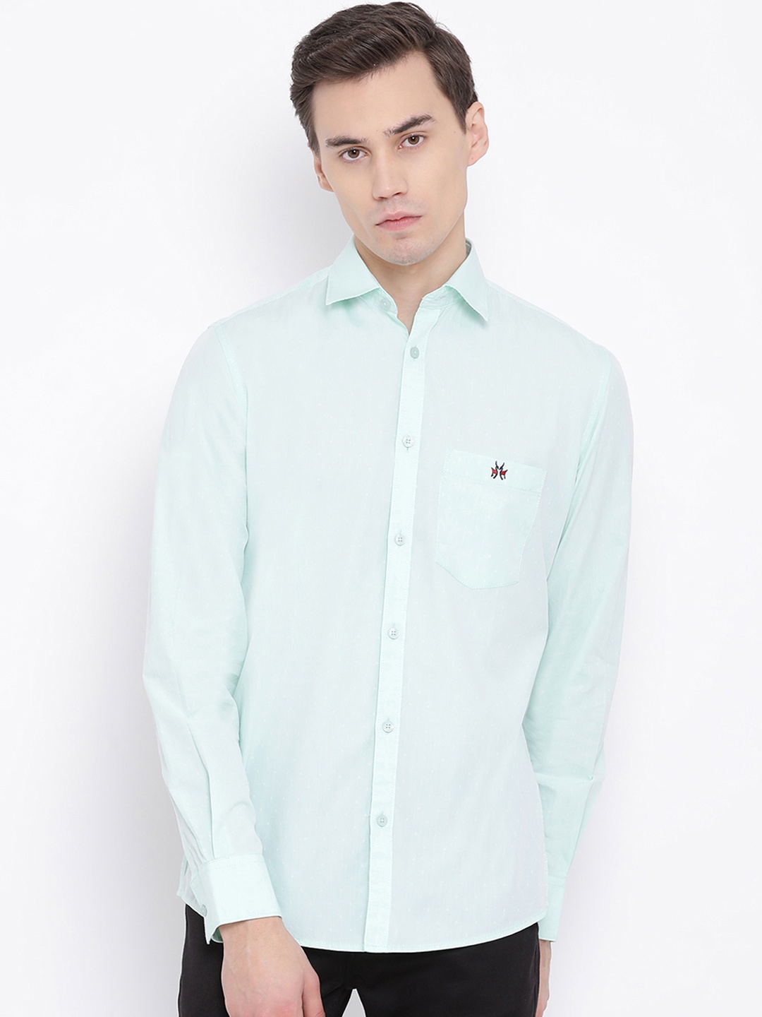 

Crimsoune Club Men Green Standard Slim Fit Self Design Casual Shirt