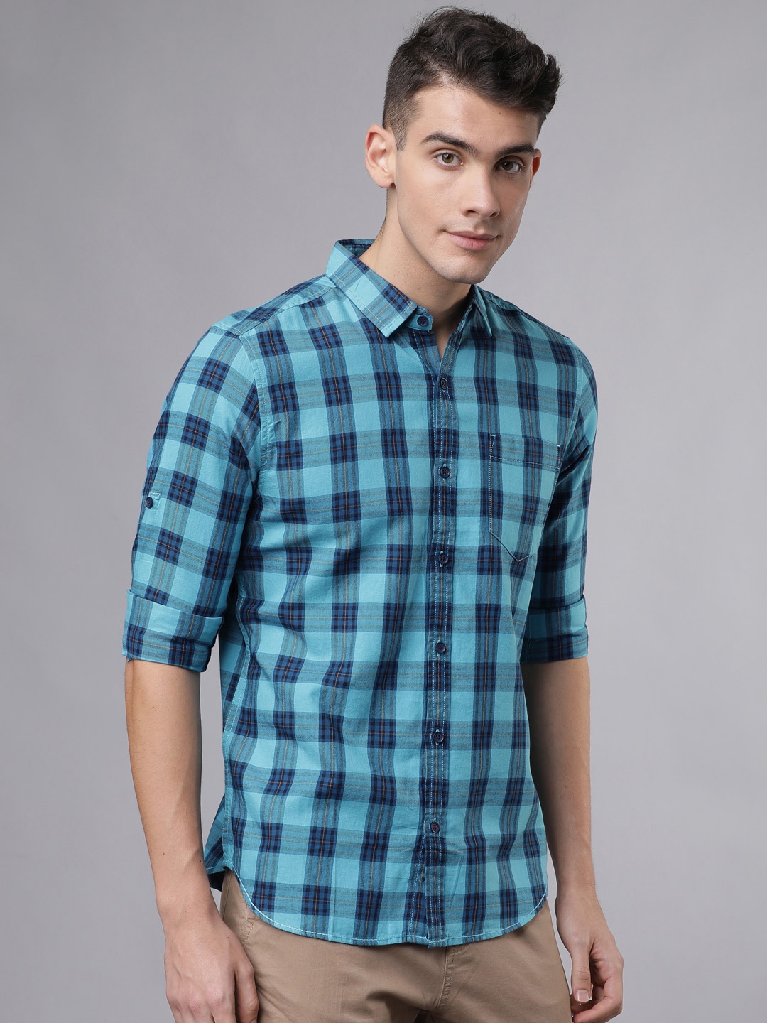 LOCOMOTIVE Men Blue Slim Fit Checked Casual Shirt