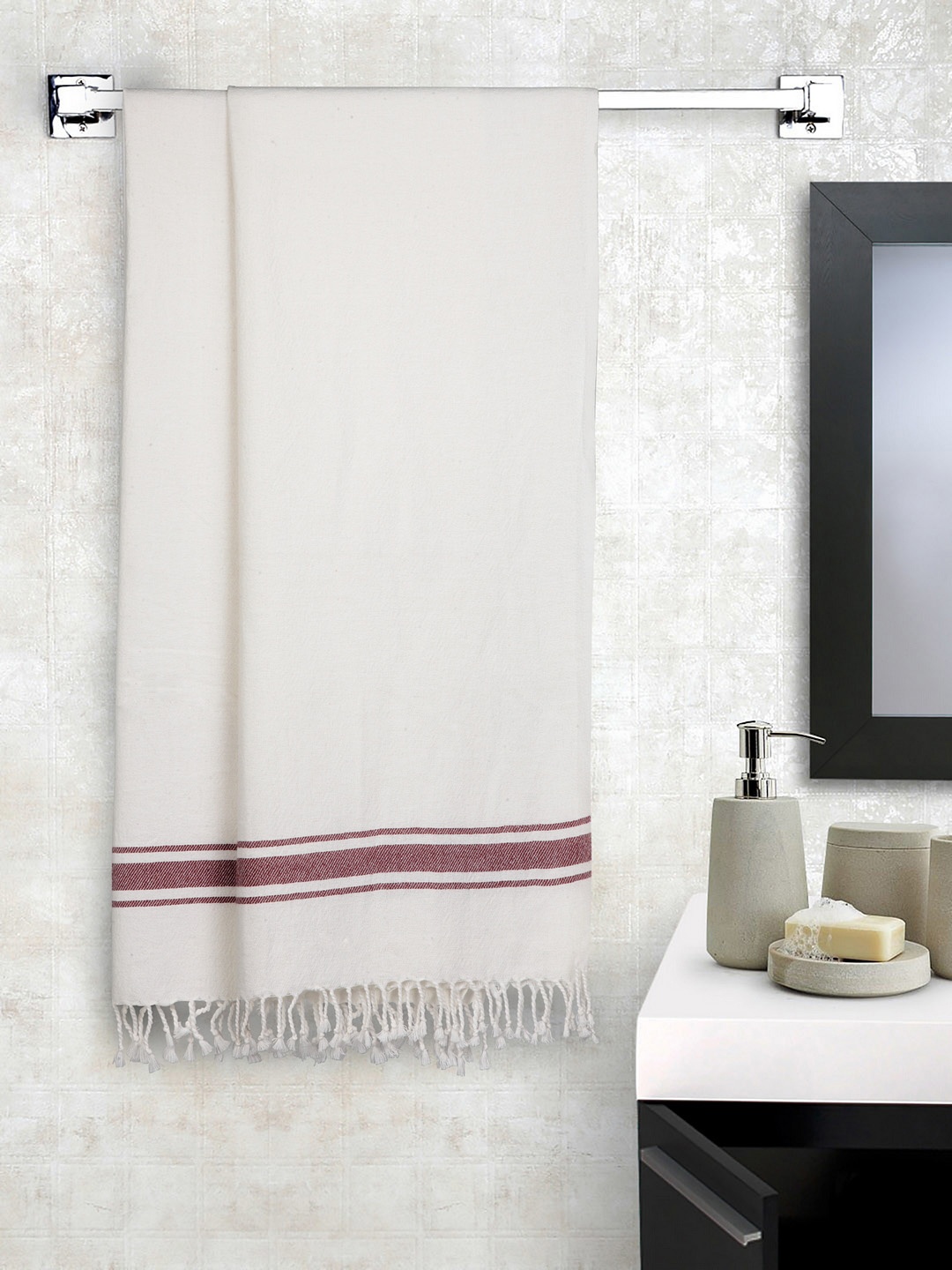 

KLOTTHE Unisex Set of 2 White & Maroon Solid 233GSM Bath Towels