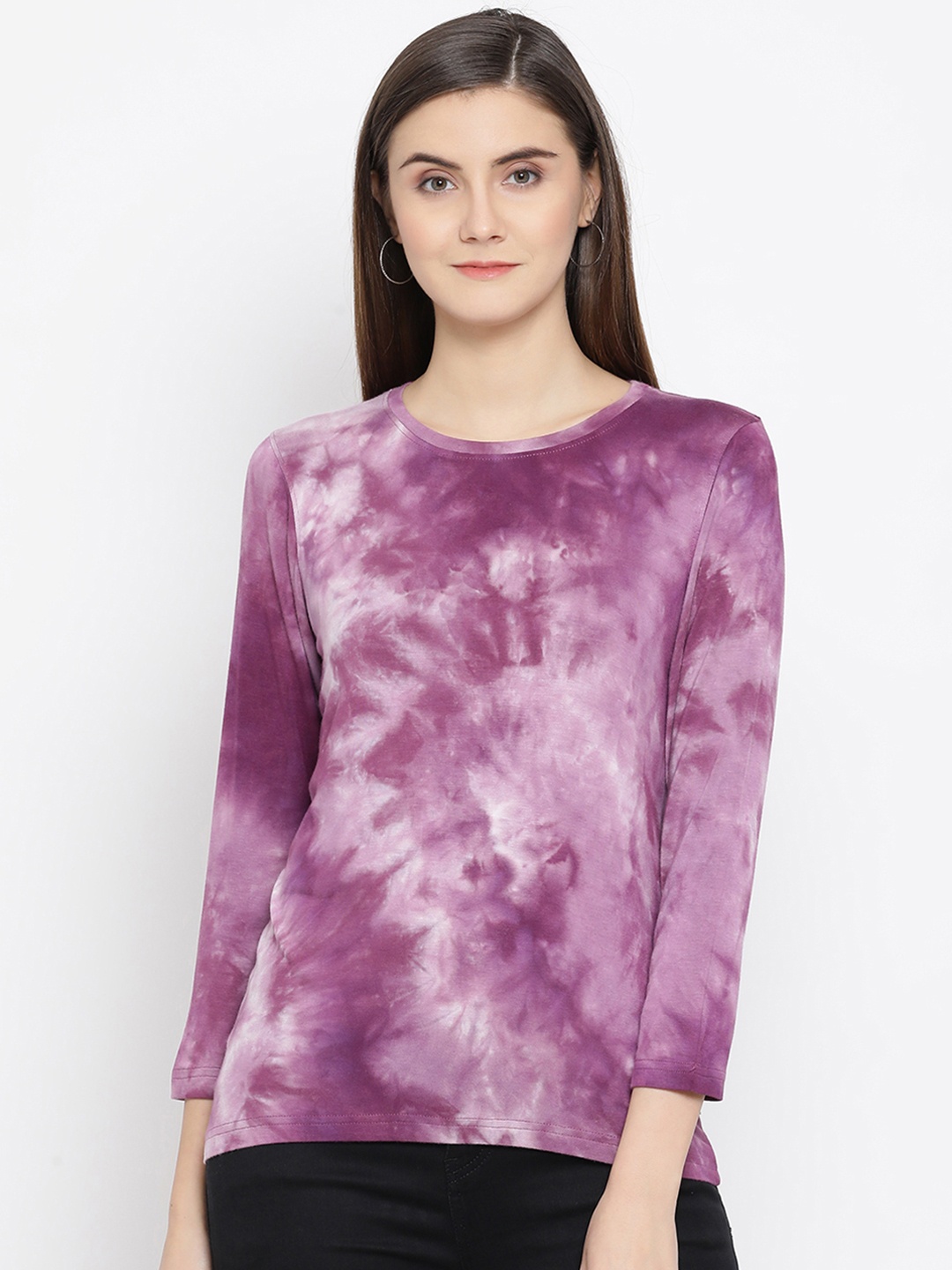 

Crimsoune Club Women Purple & White Dyed Slim Fit Round Neck T-shirt