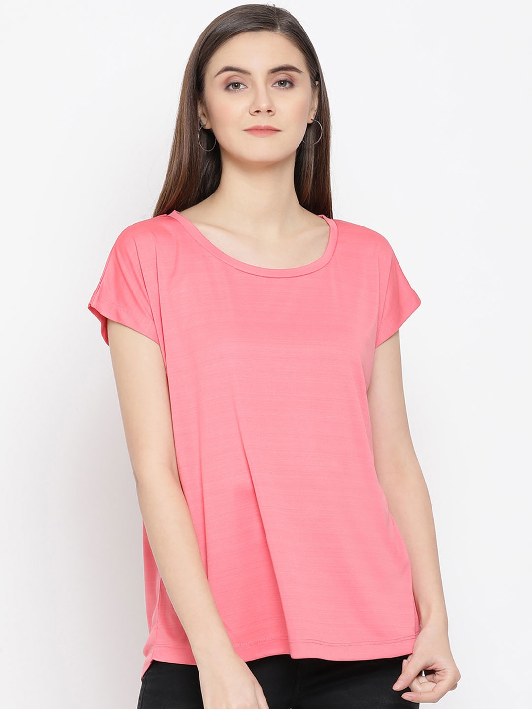 

Crimsoune Club Women Pink Solid Round Neck Slim Fit T-shirt
