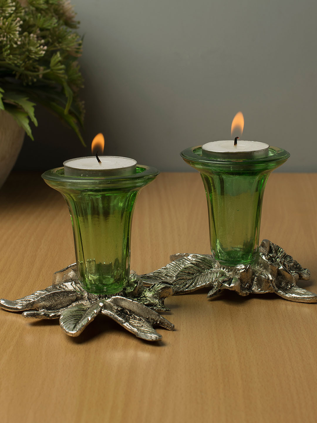 

Homesake Set of 2 Green & Silver-Toned Antique Candle Holders