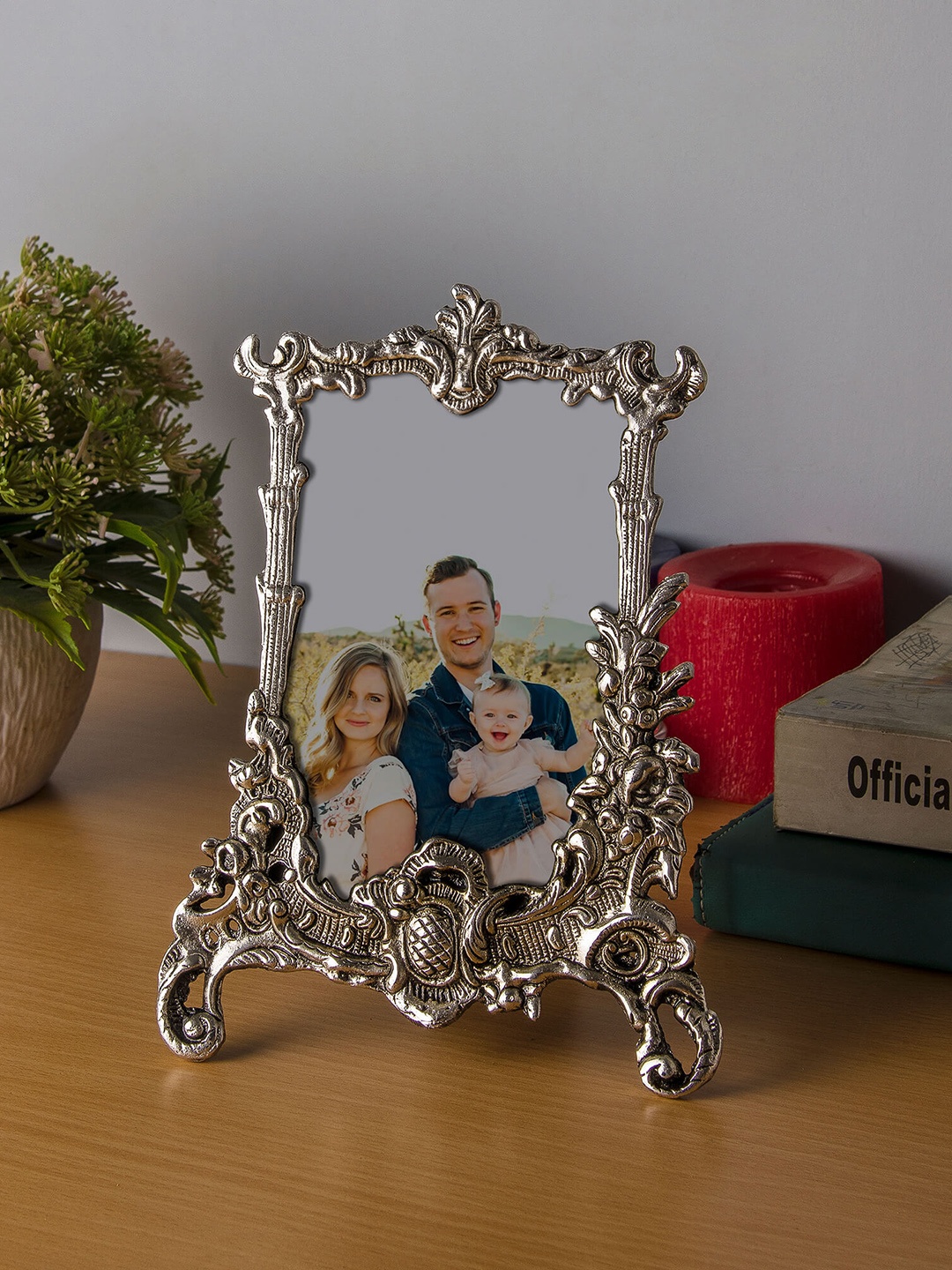 

Homesake Silver-Toned Classic Table-Top Photo Frame