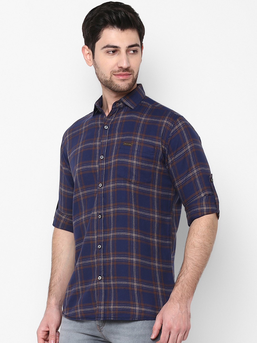 

Urbano Fashion Men Blue & Beige Slim Fit Checked Casual Shirt