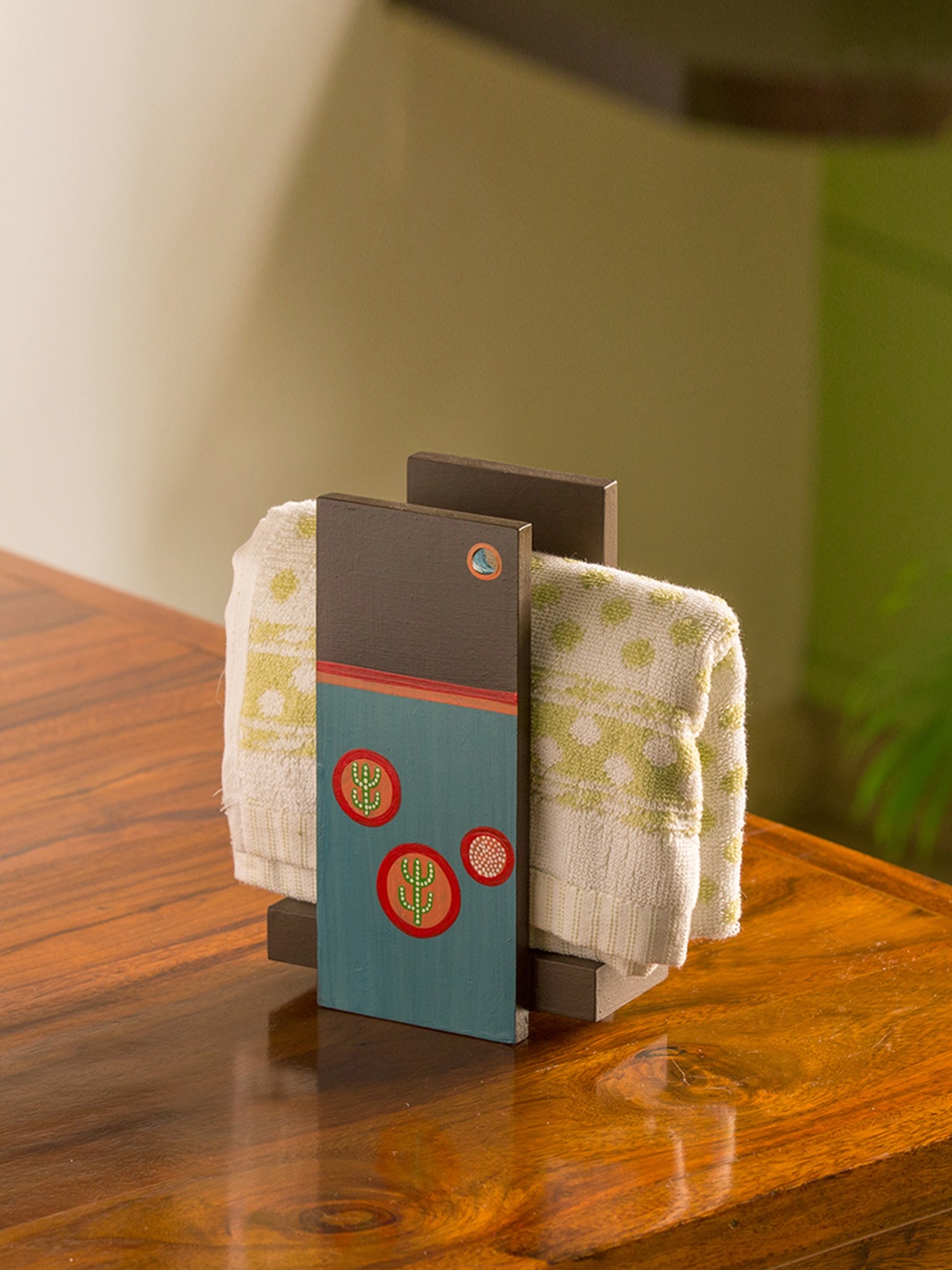 

ExclusiveLane Blue & Brown Oasis Rack Hand-Painted Wooden Hand Towel Holder