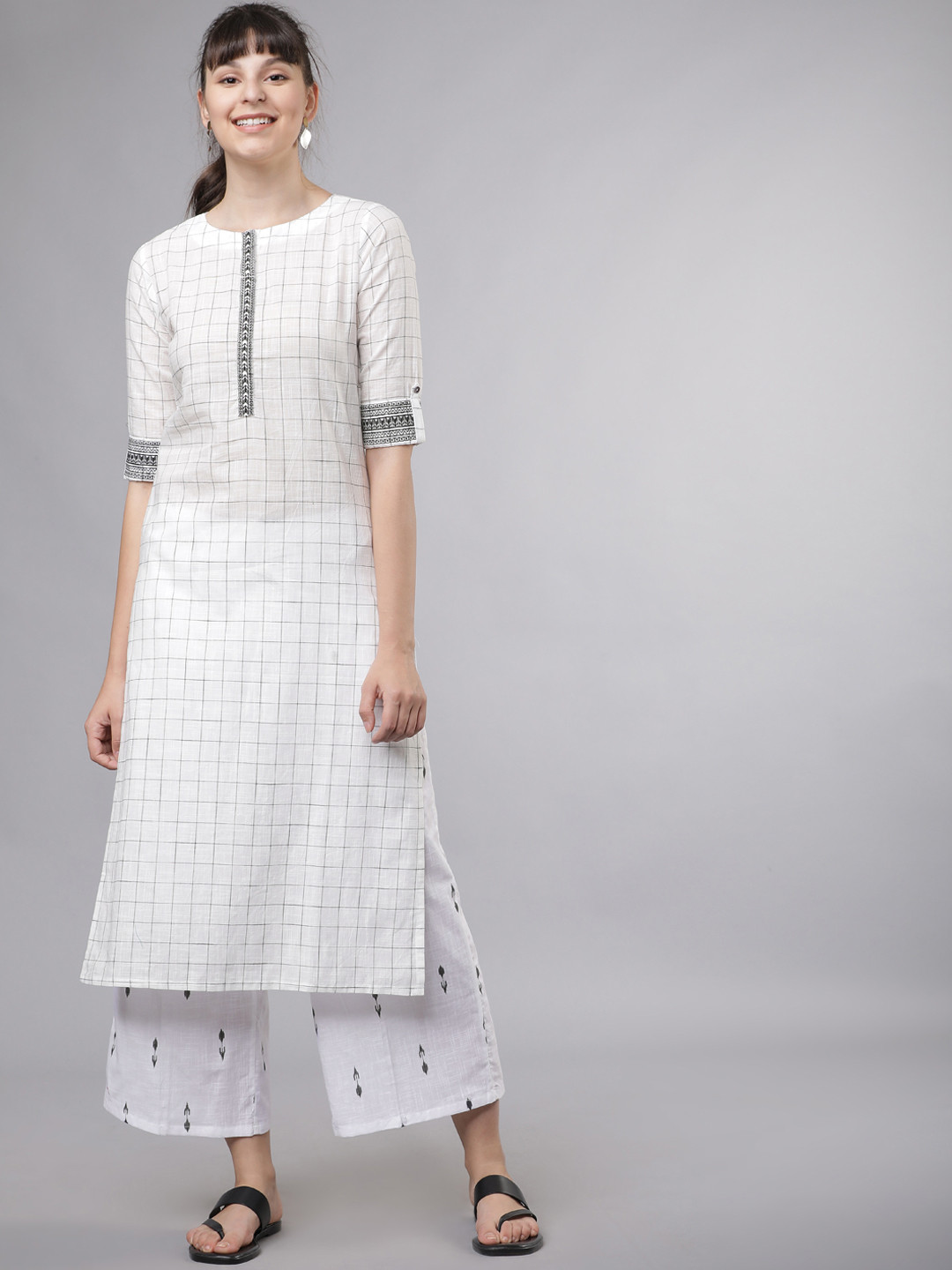 

Vishudh Women White Printed Regular Pure Cotton Kurta with Palazzos