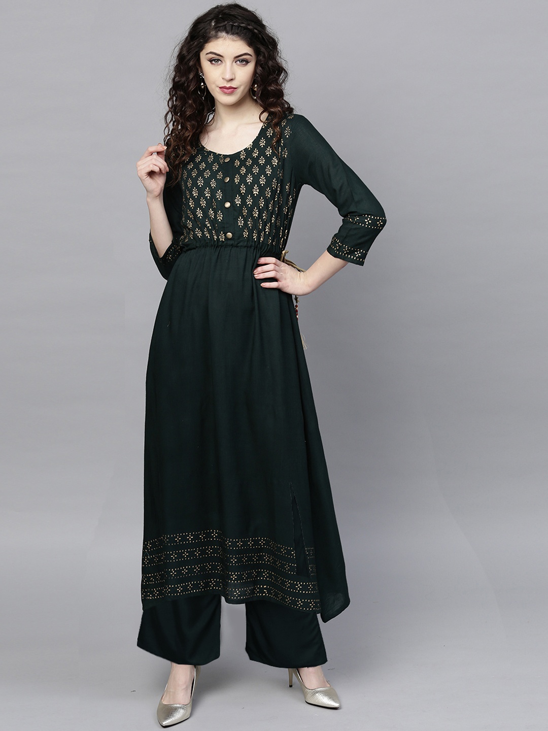 

Ishin Women Green Foil Printed A-Line Kurta