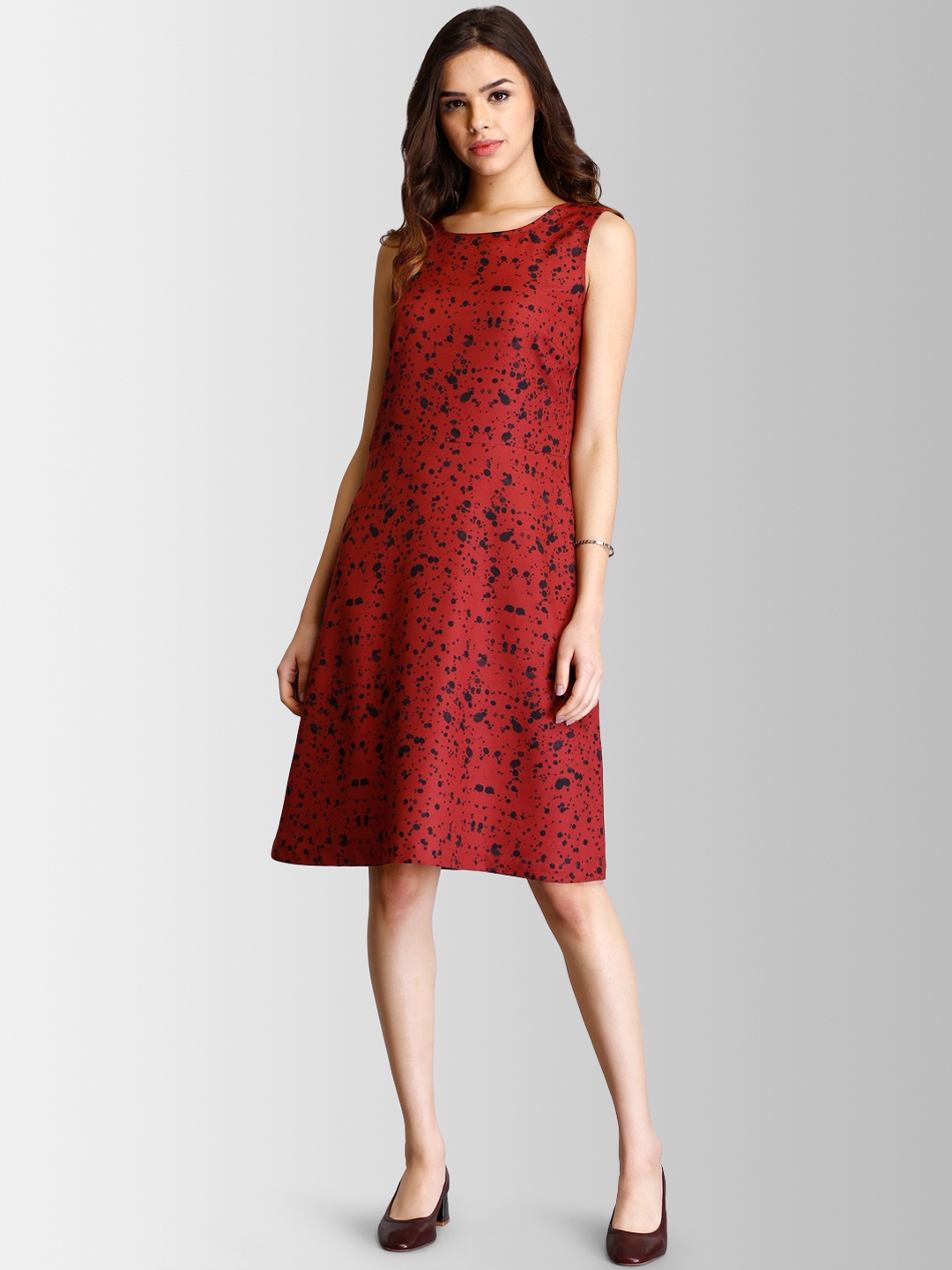 

FableStreet Women Red & Black Printed Fit and Flare Dress