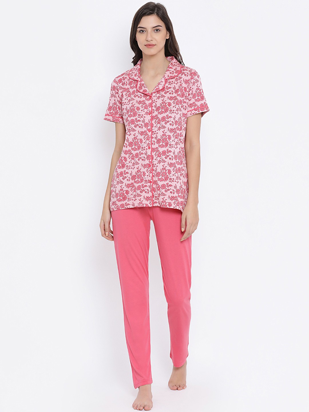 

Kanvin Women Pink & White Printed Night suit