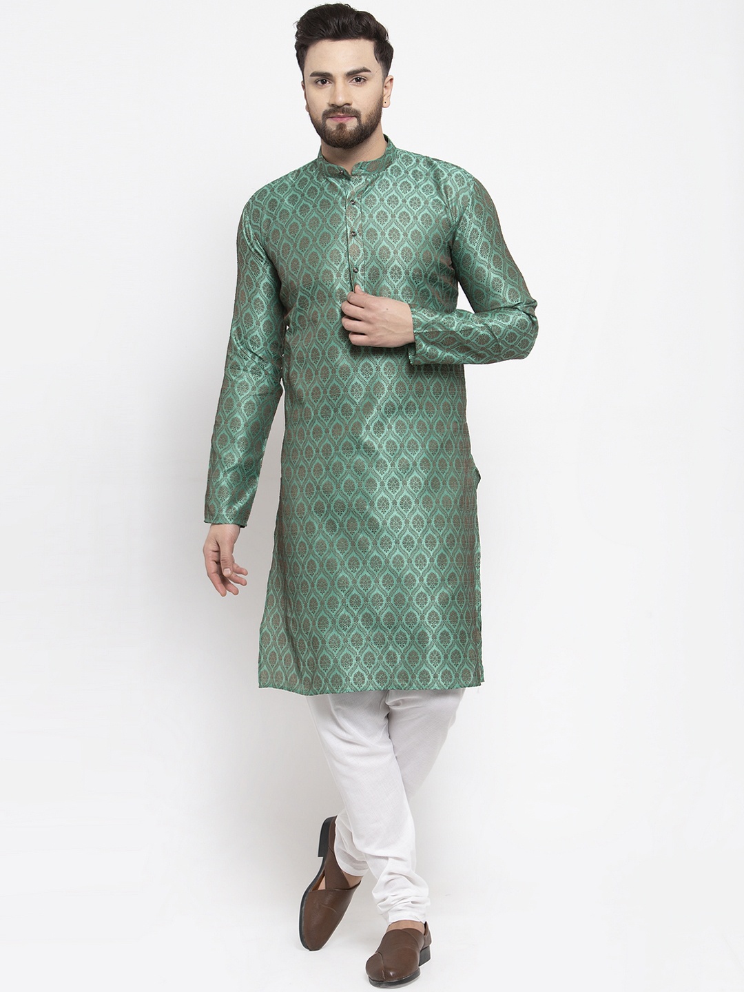 

Jompers Men Green & White Printed Kurta with Churidar