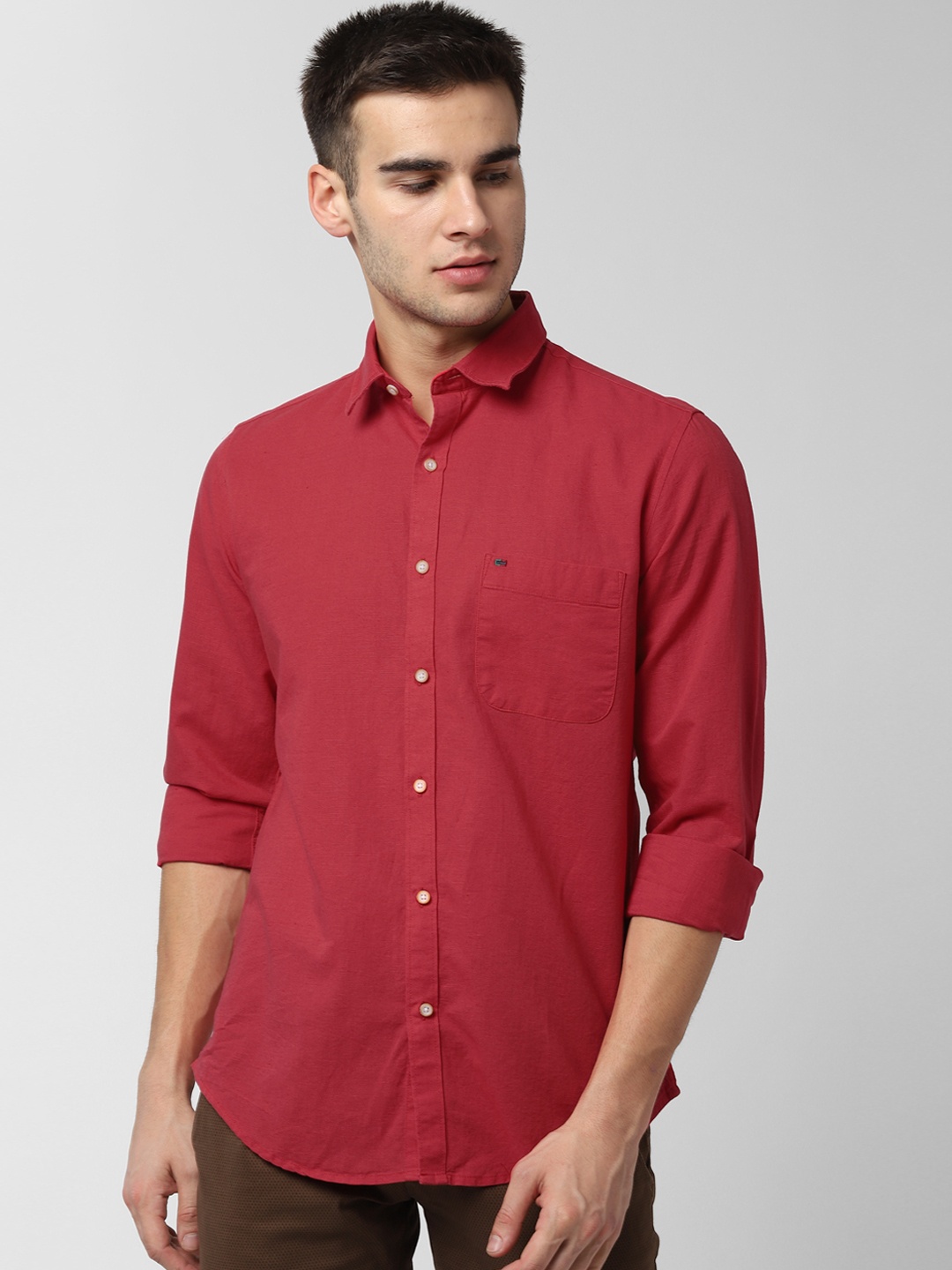 

Peter England Casuals Men Red Slim Fit Solid Casual Shirt