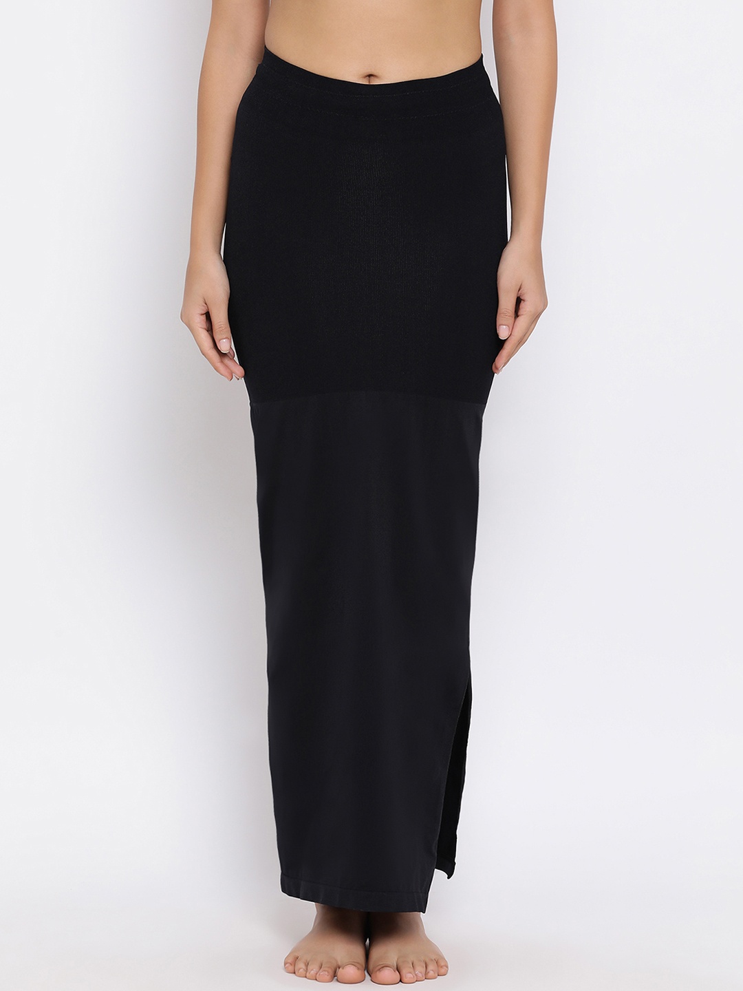 

Clovia Women Black Solid Knitted Saree Shapewear