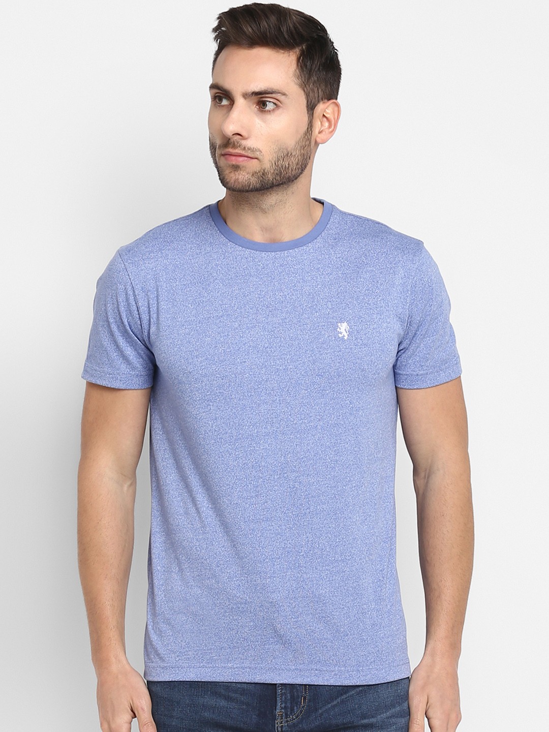 

Red Tape Men Blue Solid Round Neck T-shirt