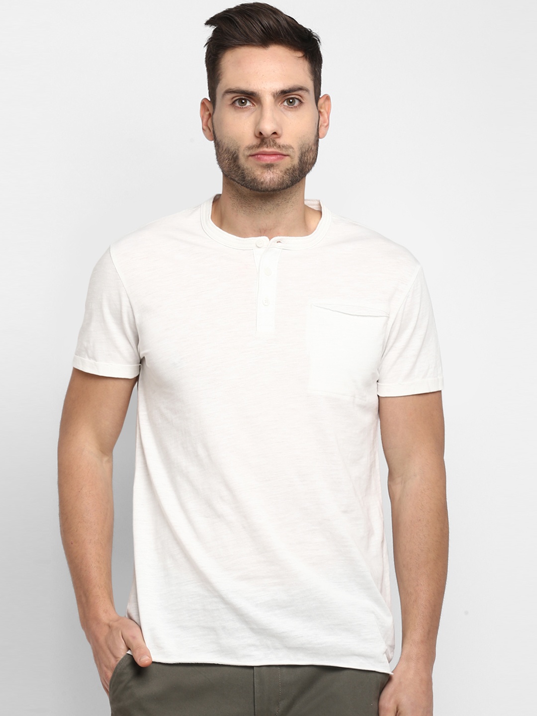 

Red Tape Men Off-White Solid Henley Neck T-shirt