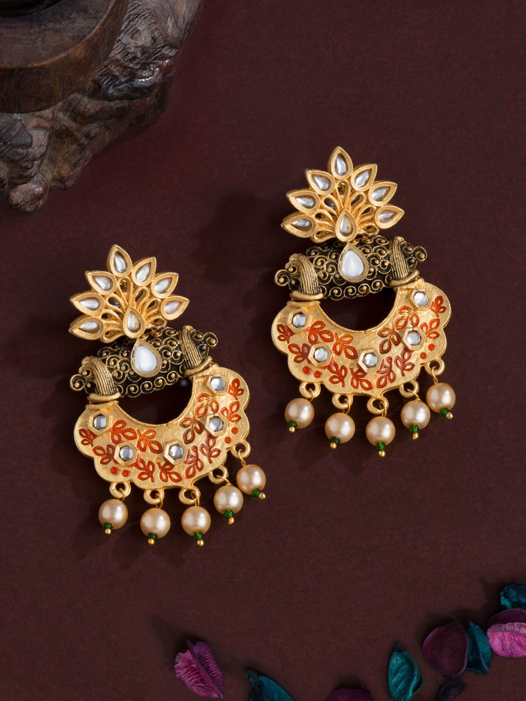 

E2O Gold-Plated & White Crescent Shaped Chandbalis