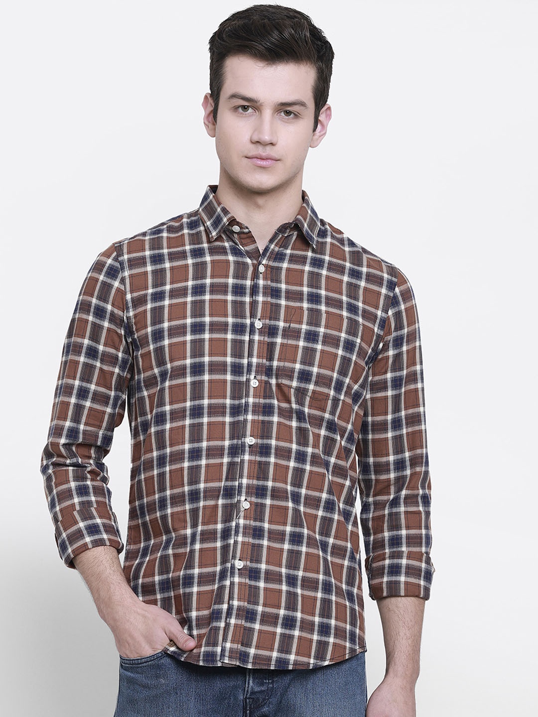 cape canary Men Brown & Navy Blue Regular Fit Checked Casual Shirt