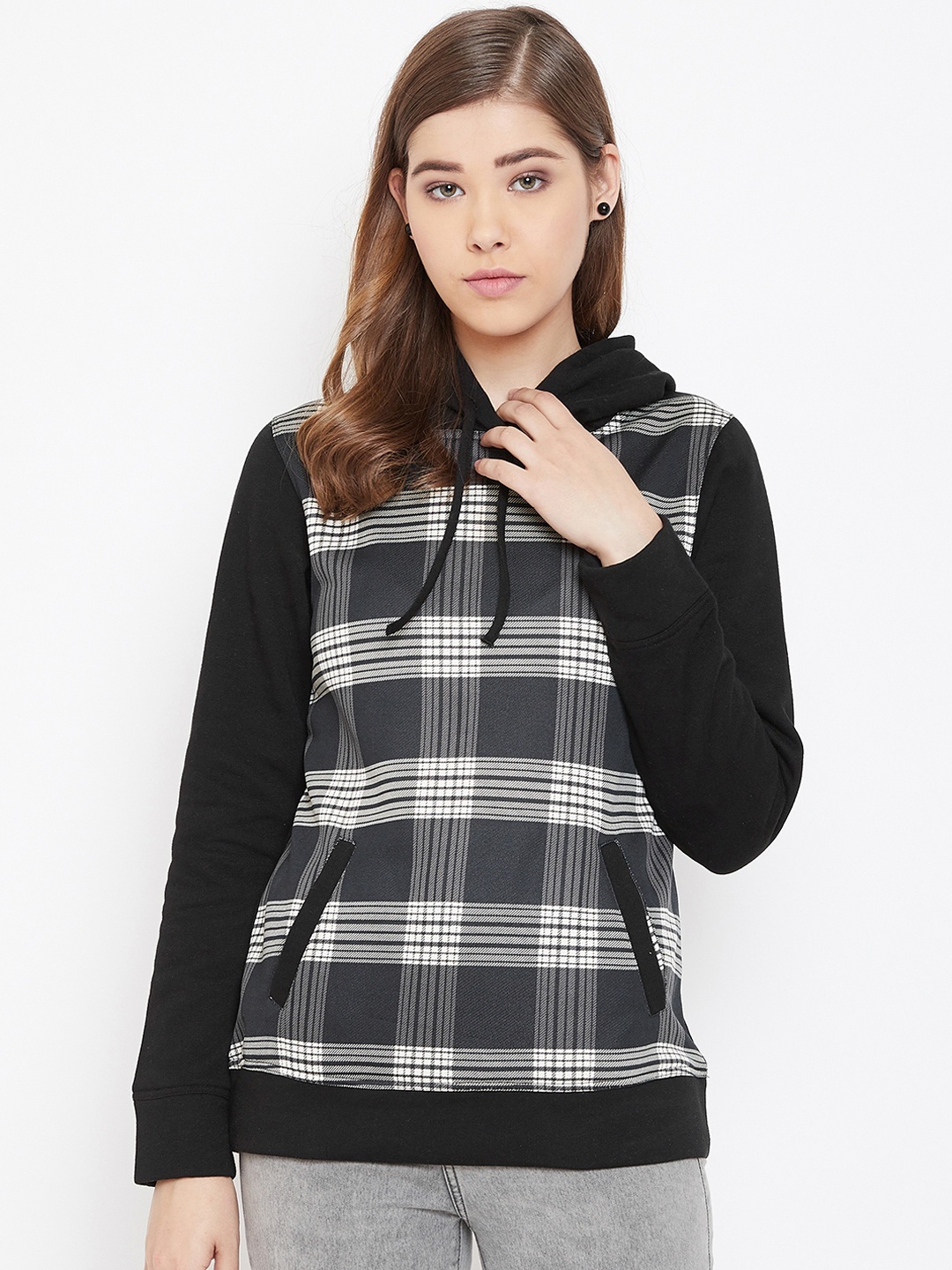 

Rute Women Black & Off-White Checked Hooded Sweatshirt