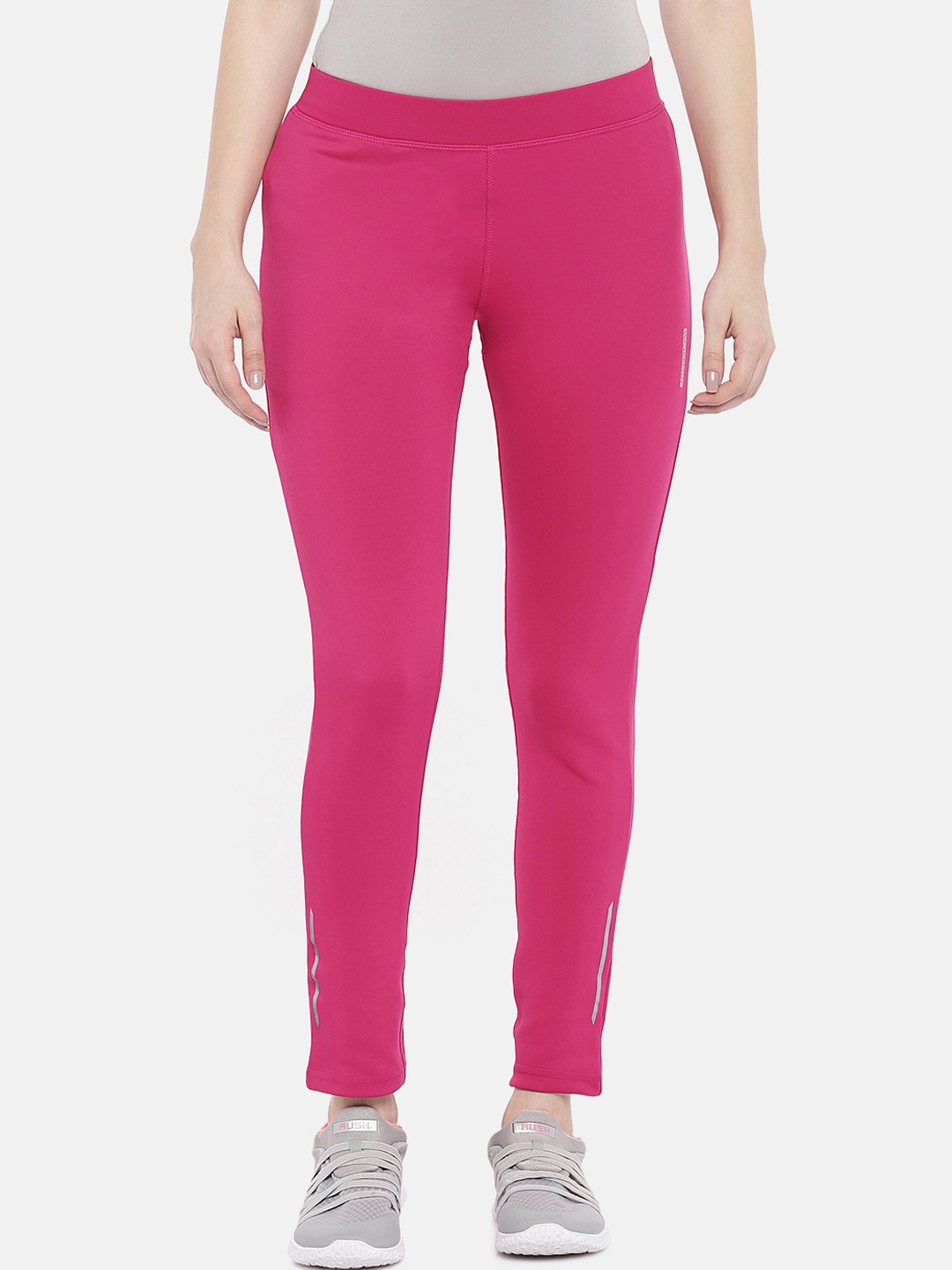 

Sweet Dreams Women Pink Solid Slim-Fit Cropped Track Pants