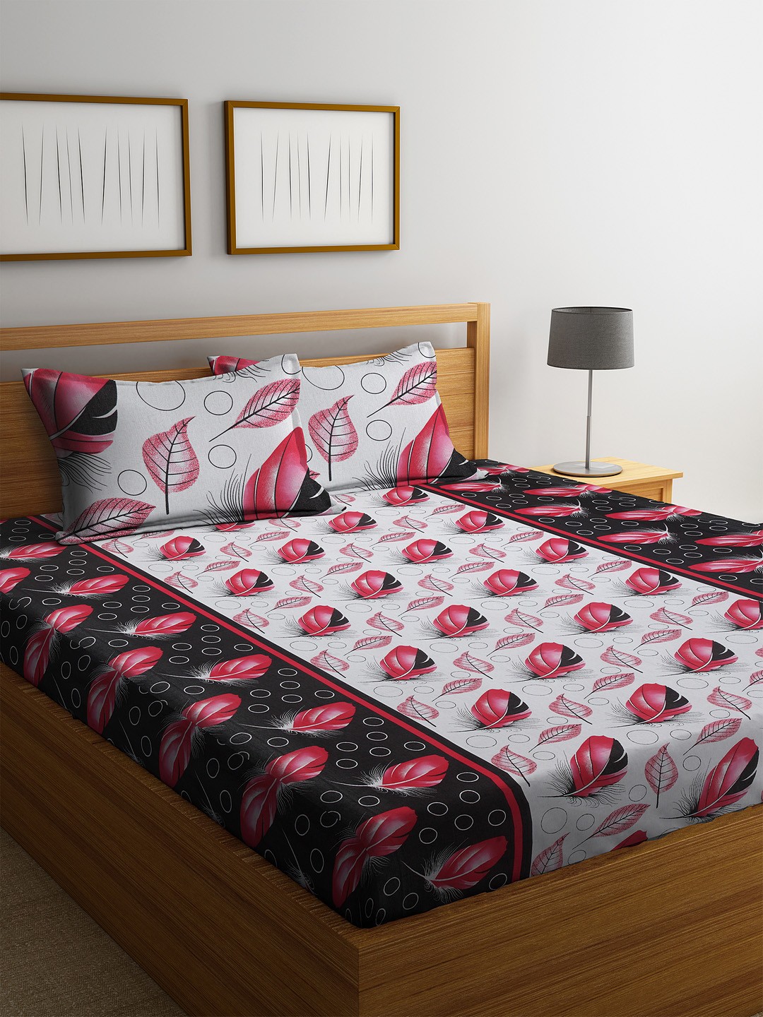 

Cortina White & Red Ethnic Motifs 120 TC Cotton 1 Queen Bedsheet with 2 Pillow Covers