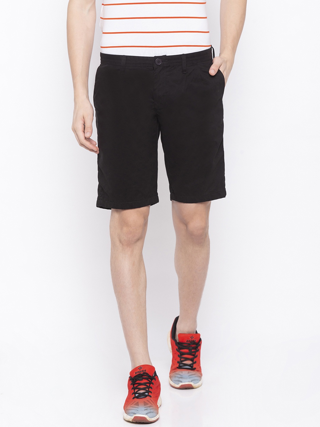 

SPYKAR Men Black Solid Slim Fit Regular Shorts