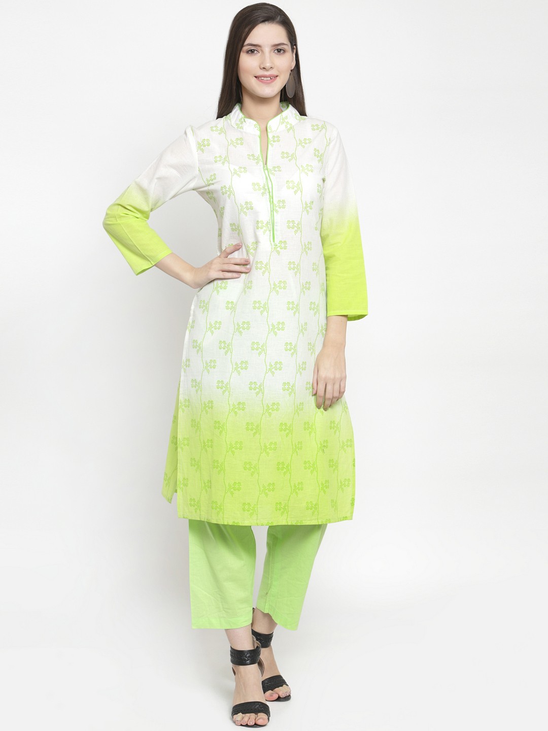 

The Kurta Express Women Green & White Printed Straight Kurta
