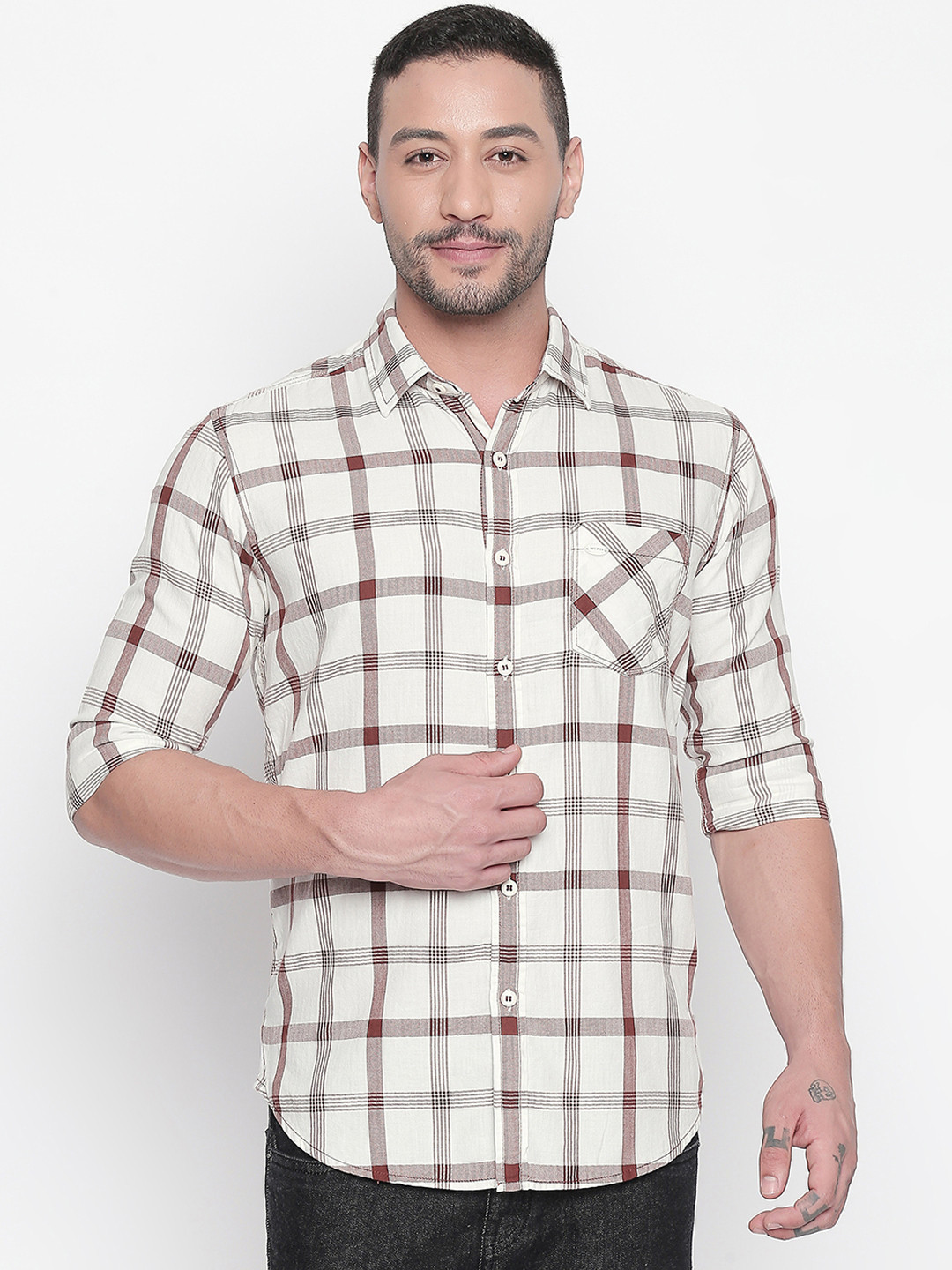

Mufti Men White & Brown Slim Fit Checked Casual Shirt