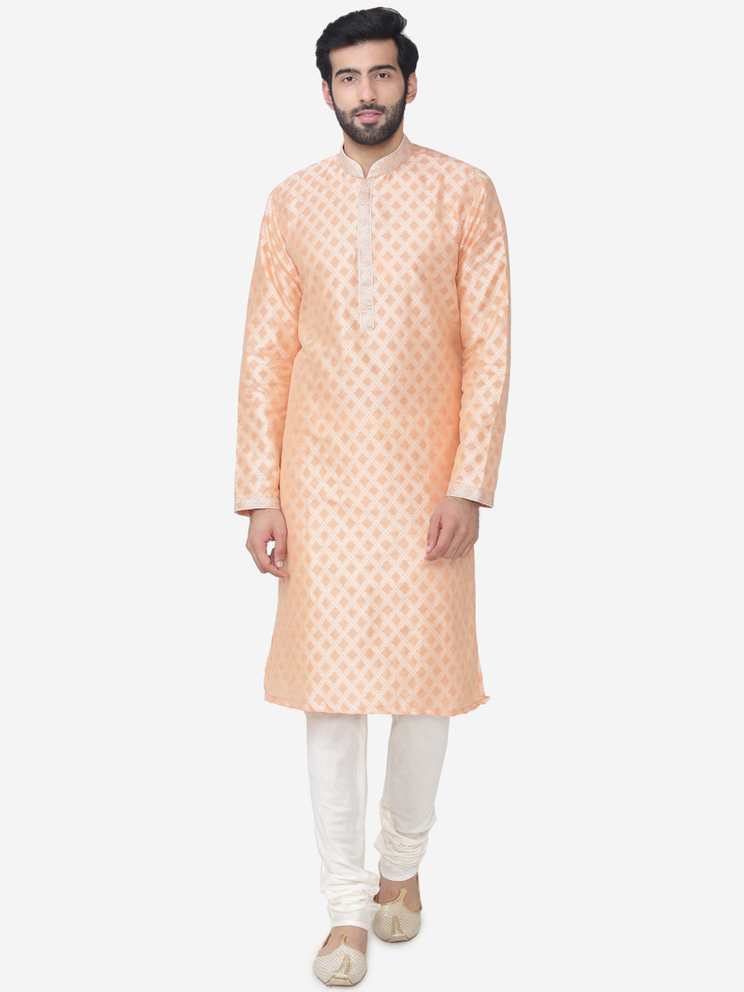 

Manyavar Men Peach-Coloured & White Self Design Kurta with Churidar