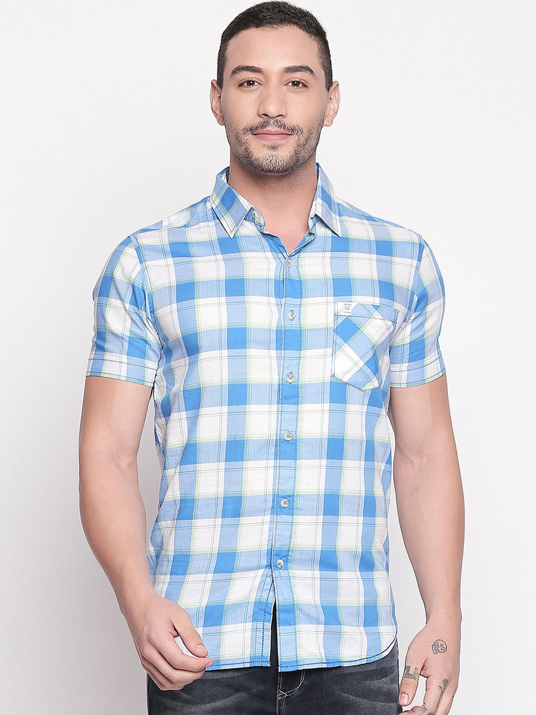 

Mufti Men White & Blue Slim Fit Checked Casual Shirt