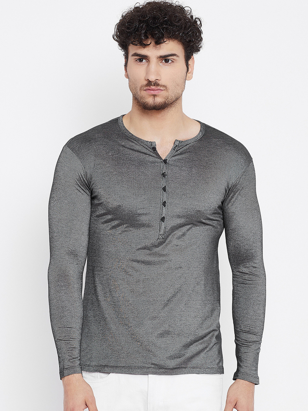 

LE BOURGEOIS Men Grey Solid Henley Neck T-shirt