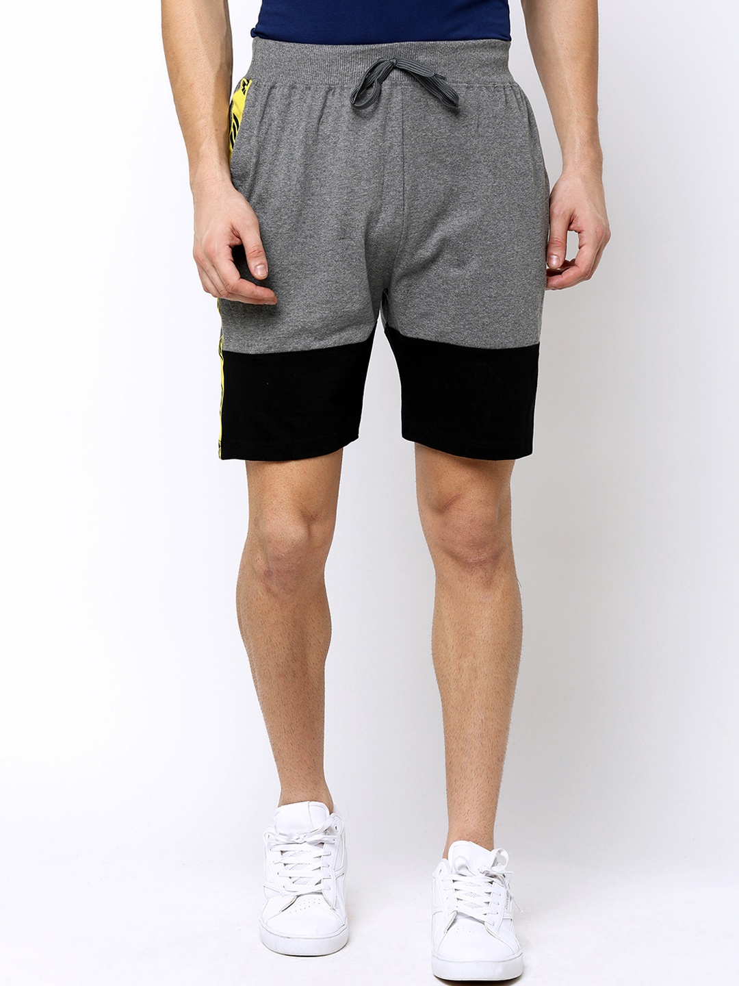 

Maniac Men Charcoal Grey & Black Colourblocked Slim Fit Sports Shorts