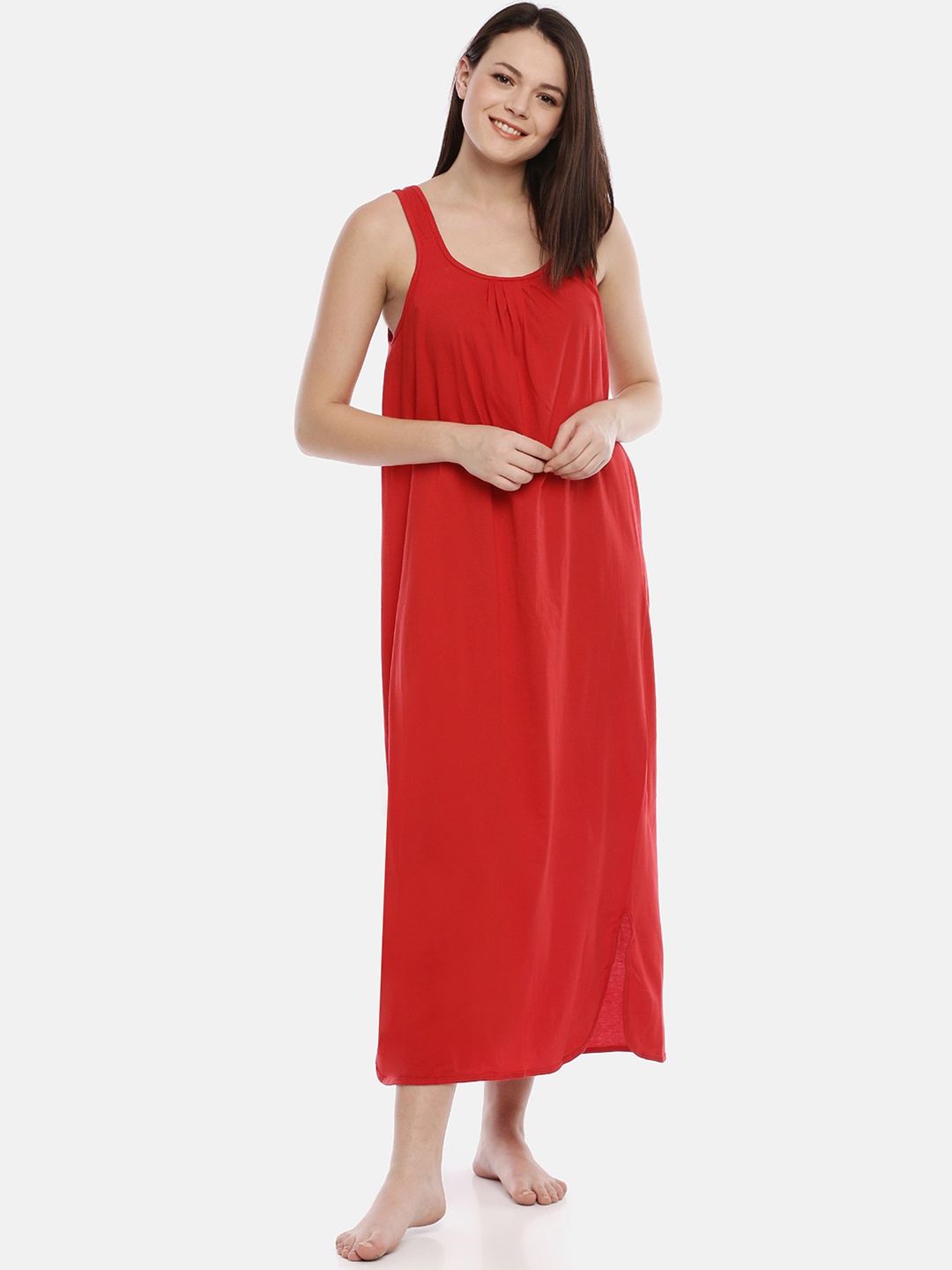 

GOLDSTROMS Red Solid Nightdress