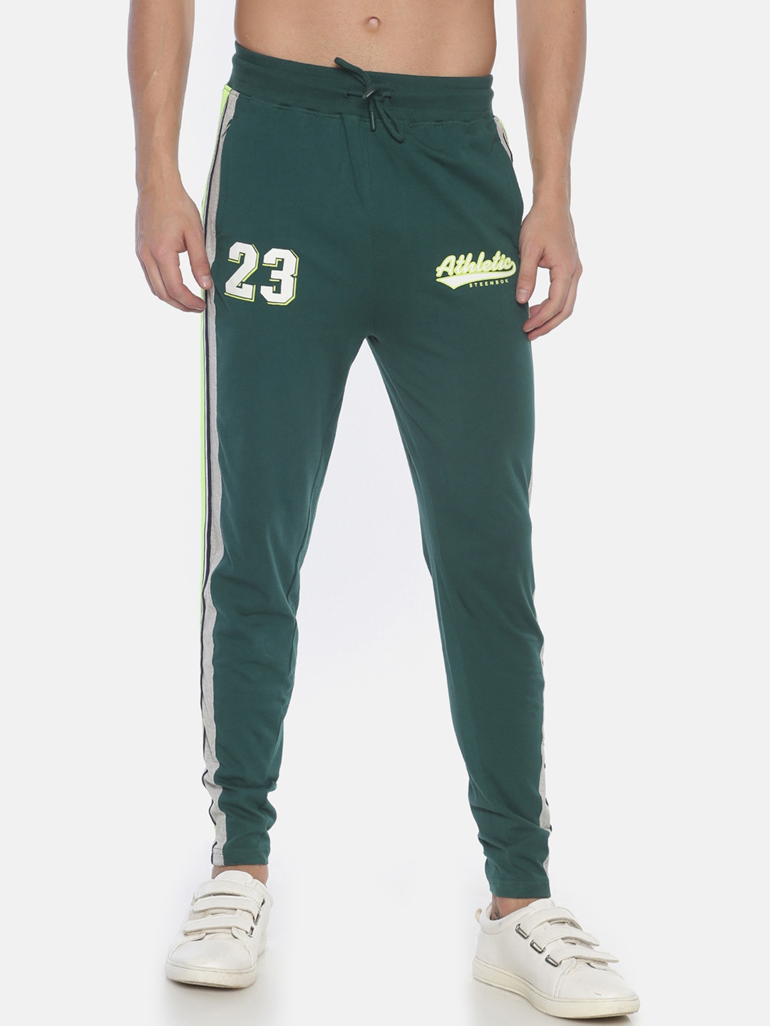 

Steenbok Men Green & Grey Striped Straight-Fit Joggers