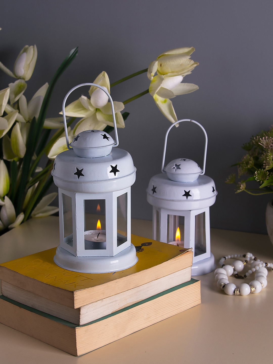 

Homesake Set of 2 White Metal Decorative Lantern Shaped Candle Holders