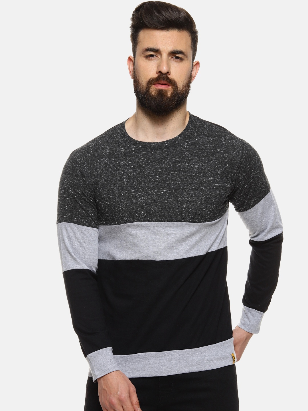 Campus Sutra Men Black & Grey Colourblocked Round Neck T-shirt