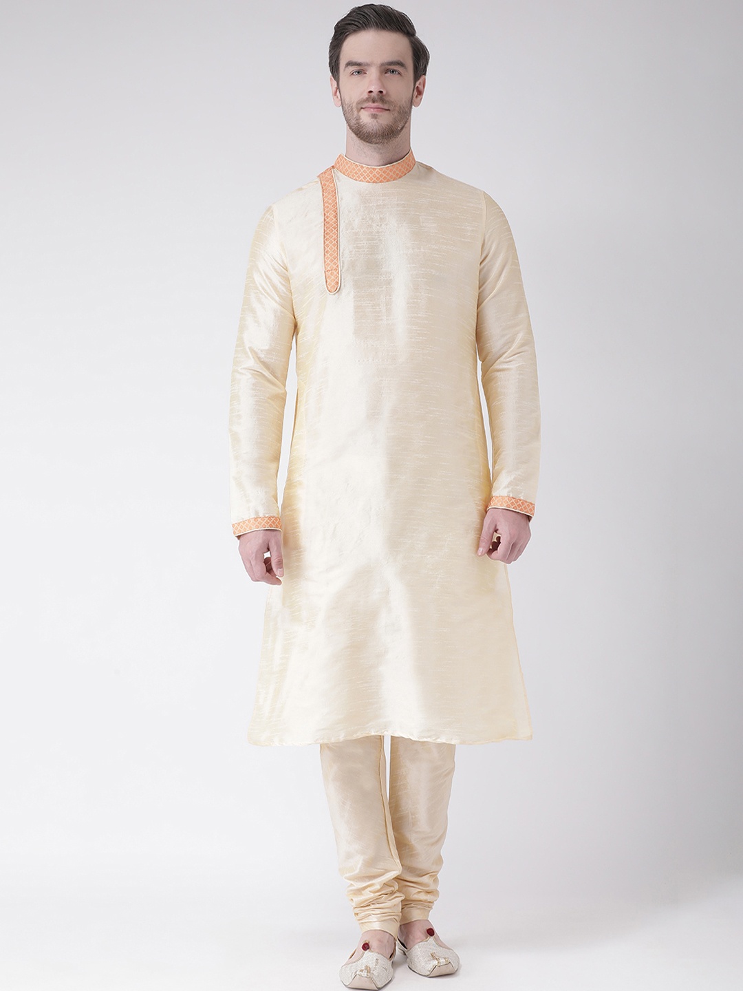 

DEYANN Men Cream-Coloured Self Design Kurta with Churidar