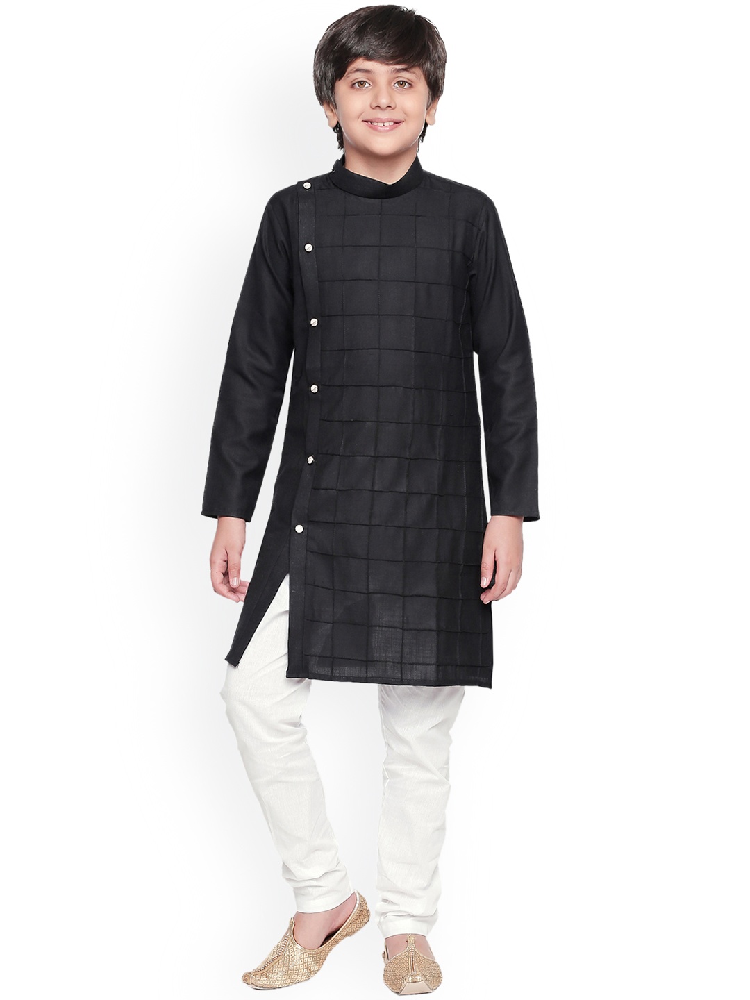 

Jeetethnics Boys Black Solid Kurta with Pyjamas