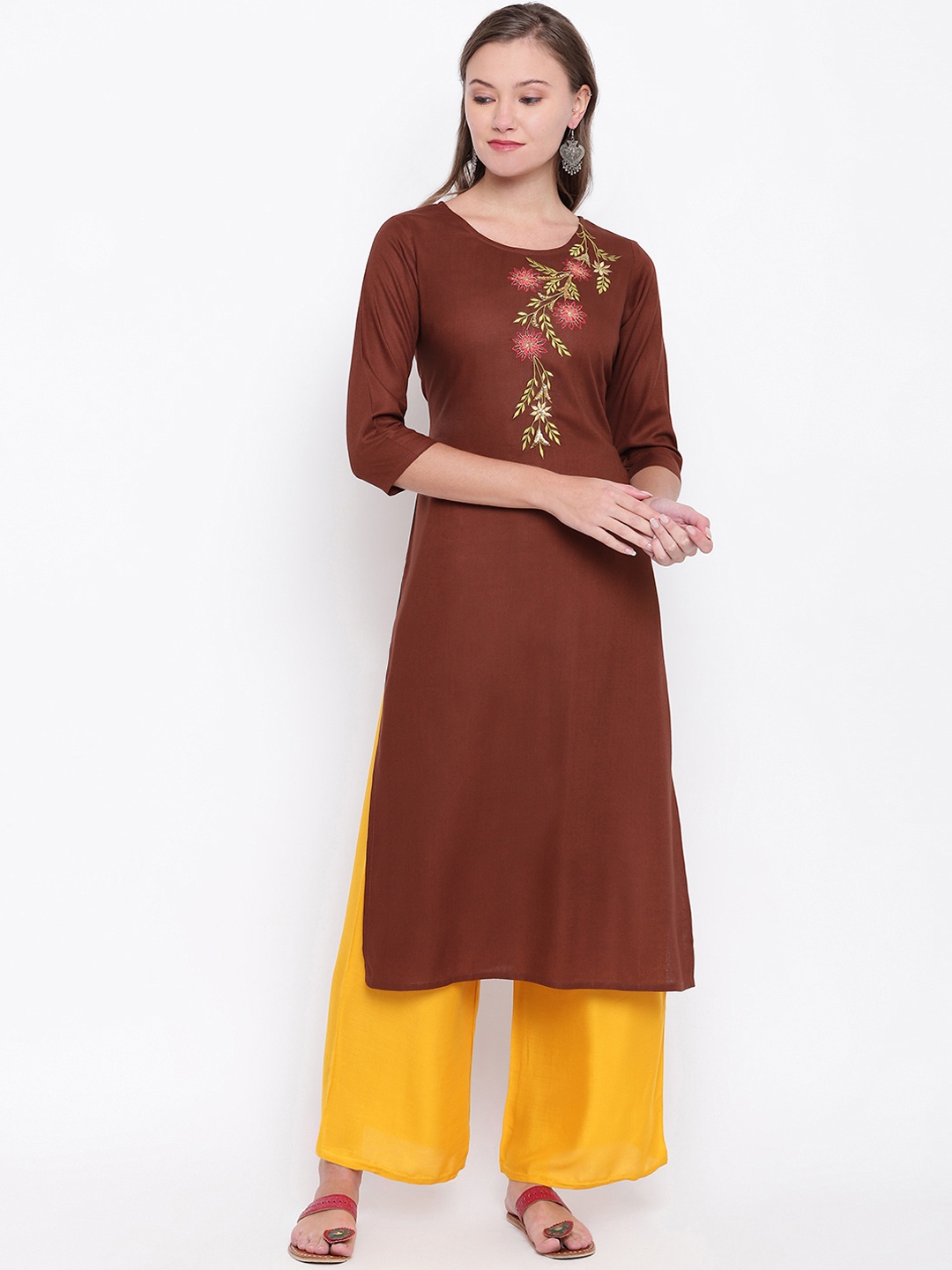 

Vbuyz Women Brown Embroidered Straight Kurta