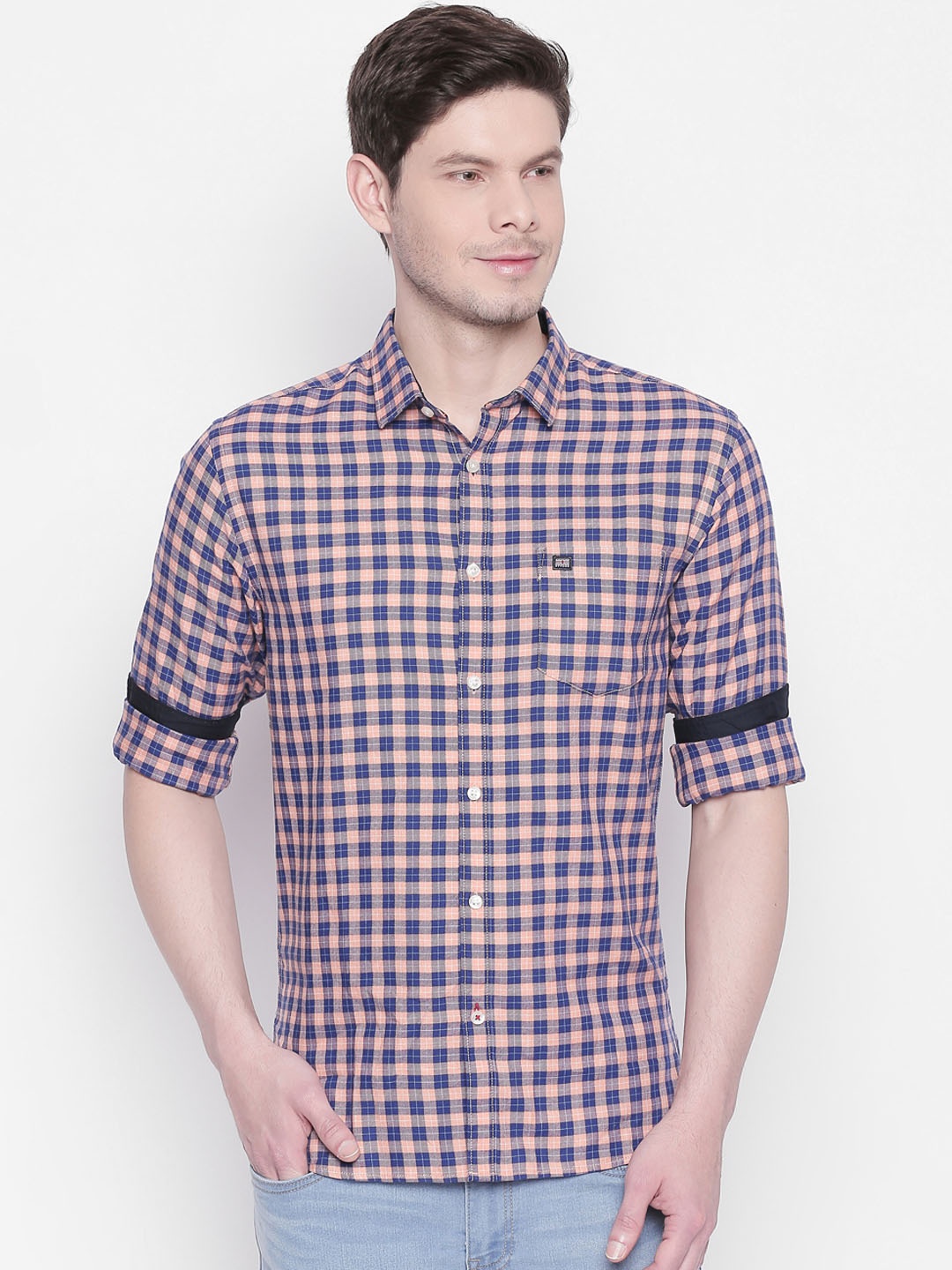 

BYFORD by Pantaloons Men Peach-Coloured & Blue Slim Fit Checked Casual Shirt