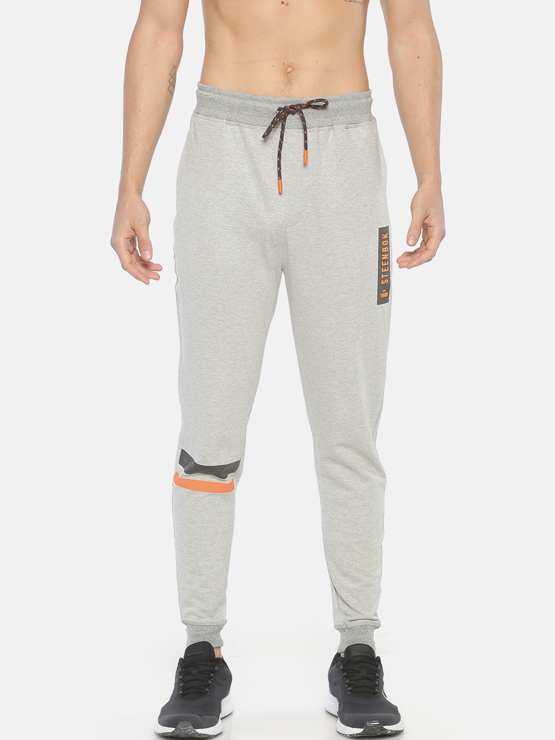 

Steenbok Men Grey Melange Solid Straight-Fit Joggers