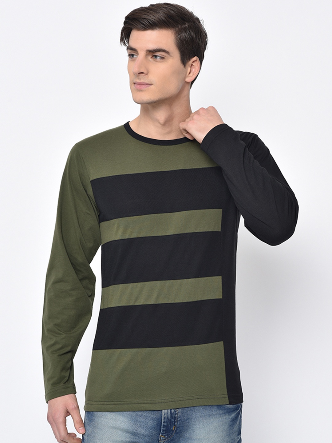 

VIMAL JONNEY Men Olive Green Colourblocked Round Neck T-shirt