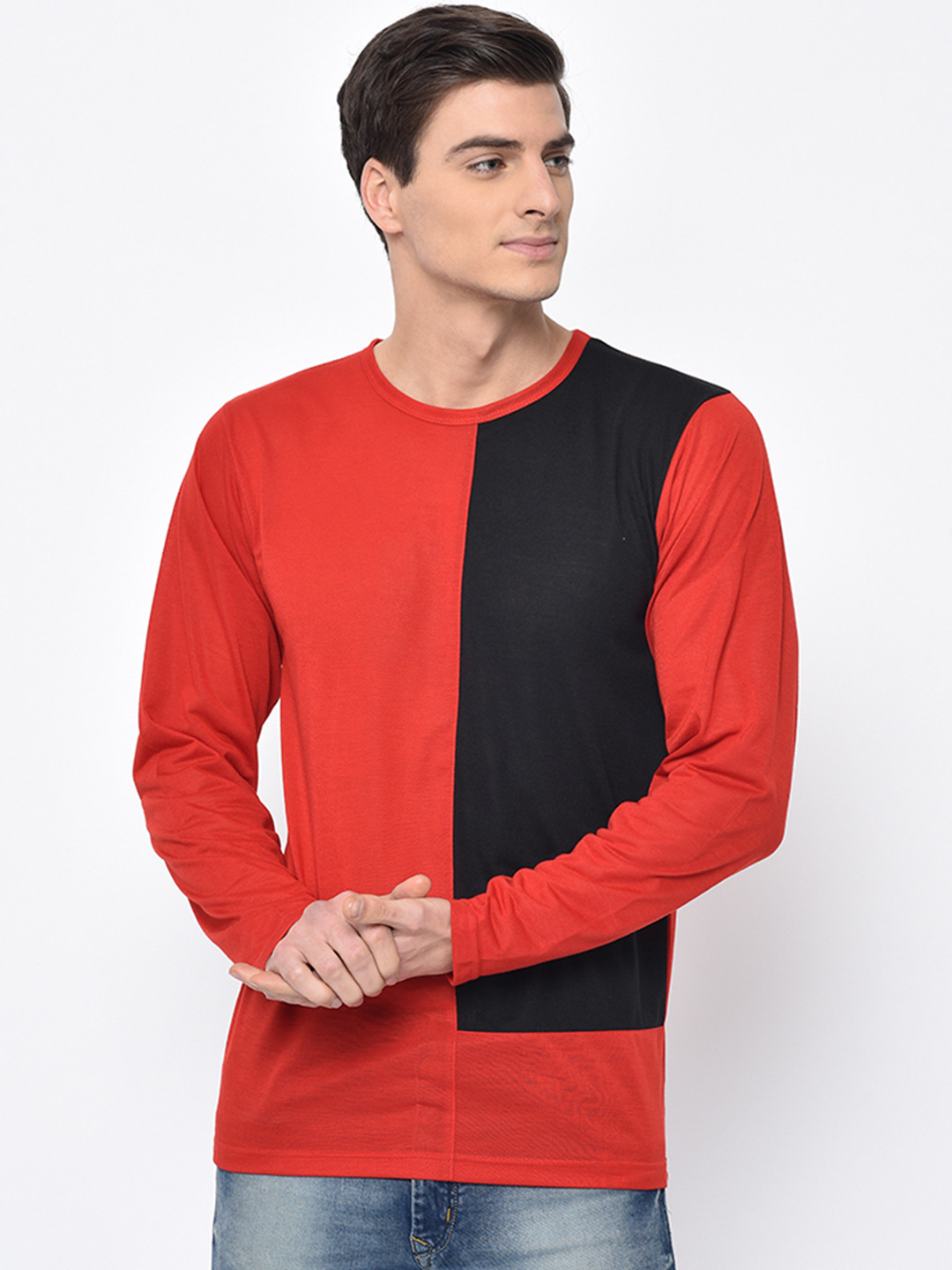 

MACK JONNEY Men Red Colourblocked Round Neck T-shirt
