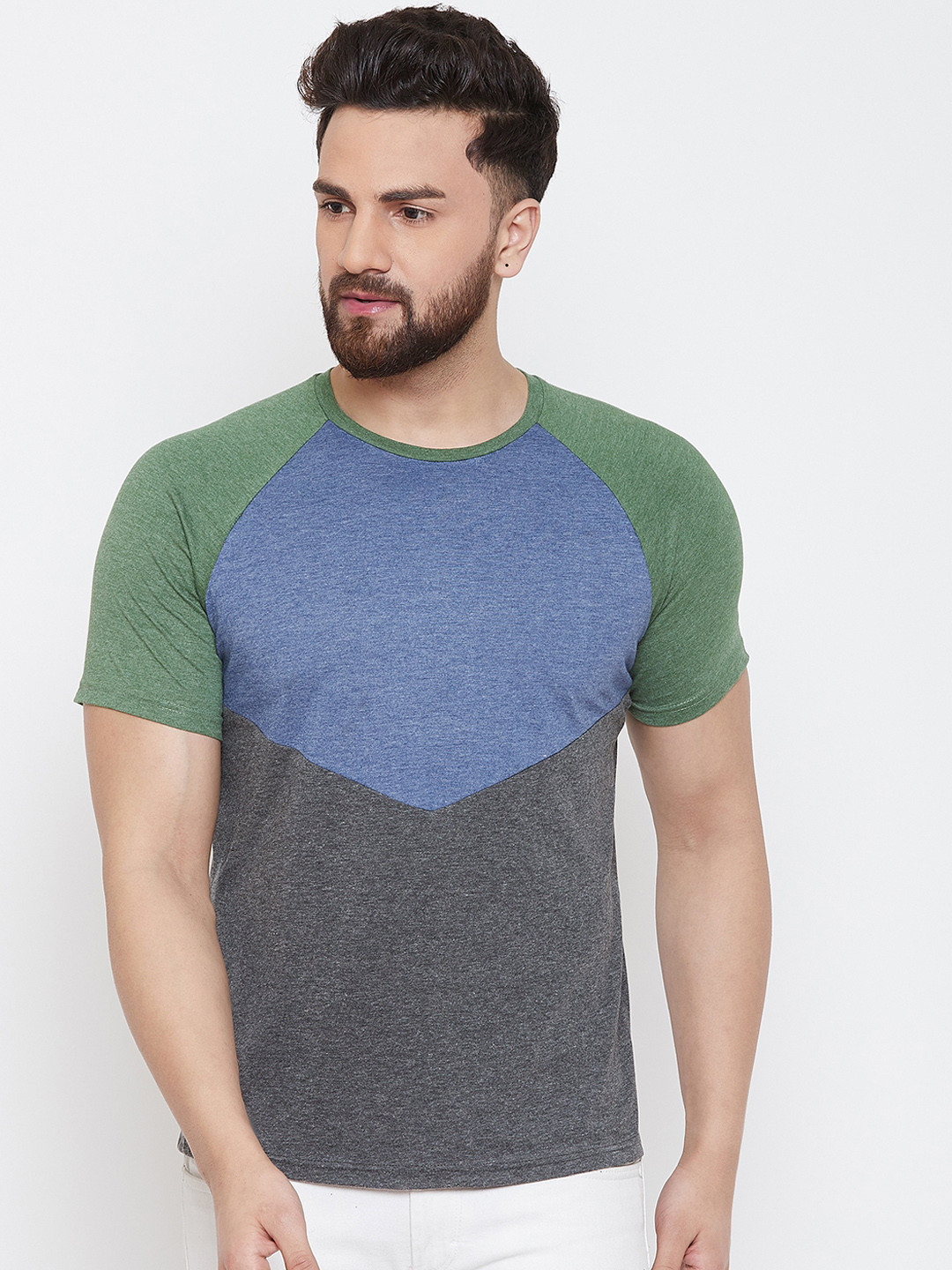 

GRITSTONES Men Grey Colourblocked Round Neck T-shirt