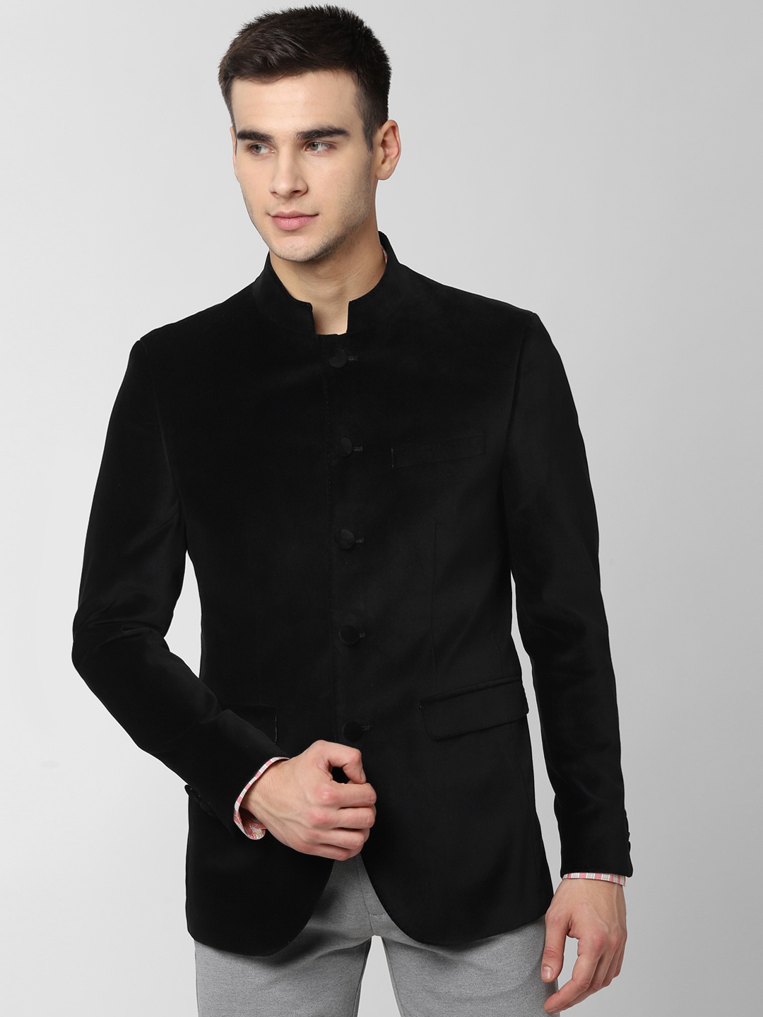 

Peter England Men Black Solid Slim-Fit Velvet Finish Pure Cotton Bandhgala