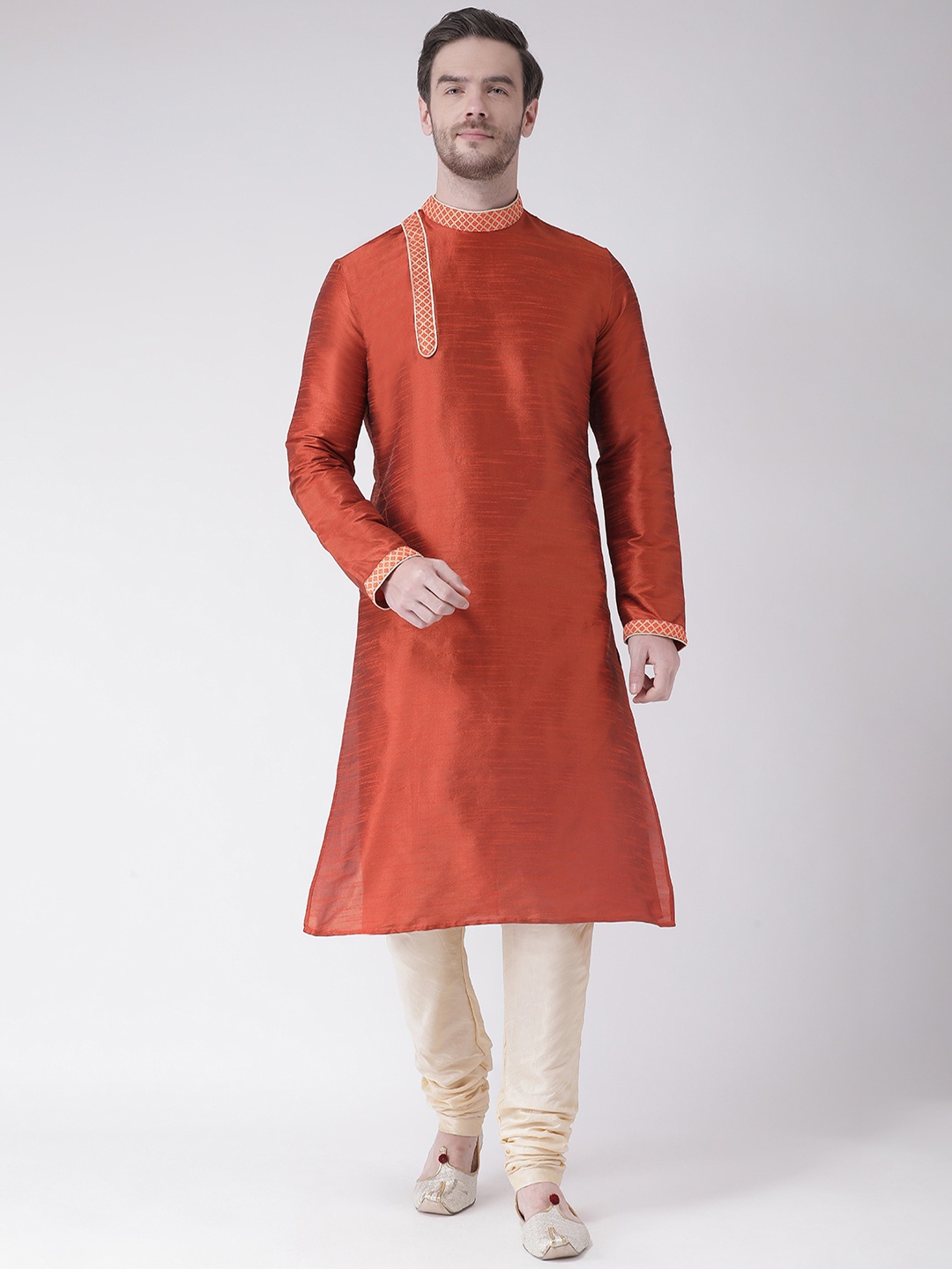 

DEYANN Men Orange Solid Dupion Silk Straight Kurta