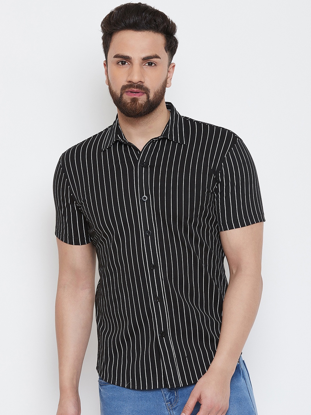 

GRITSTONES Men Black & White Regular Fit Striped Casual Shirt
